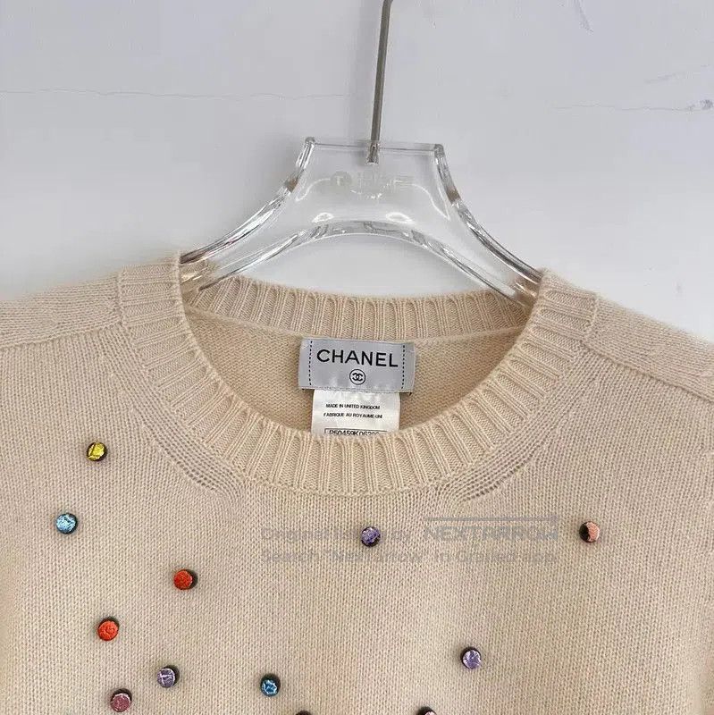 Chanel Chanel Beige Cashmere Long Sleeve Sweater . Size S / US 4 / IT 40 - 2 Thumbnail