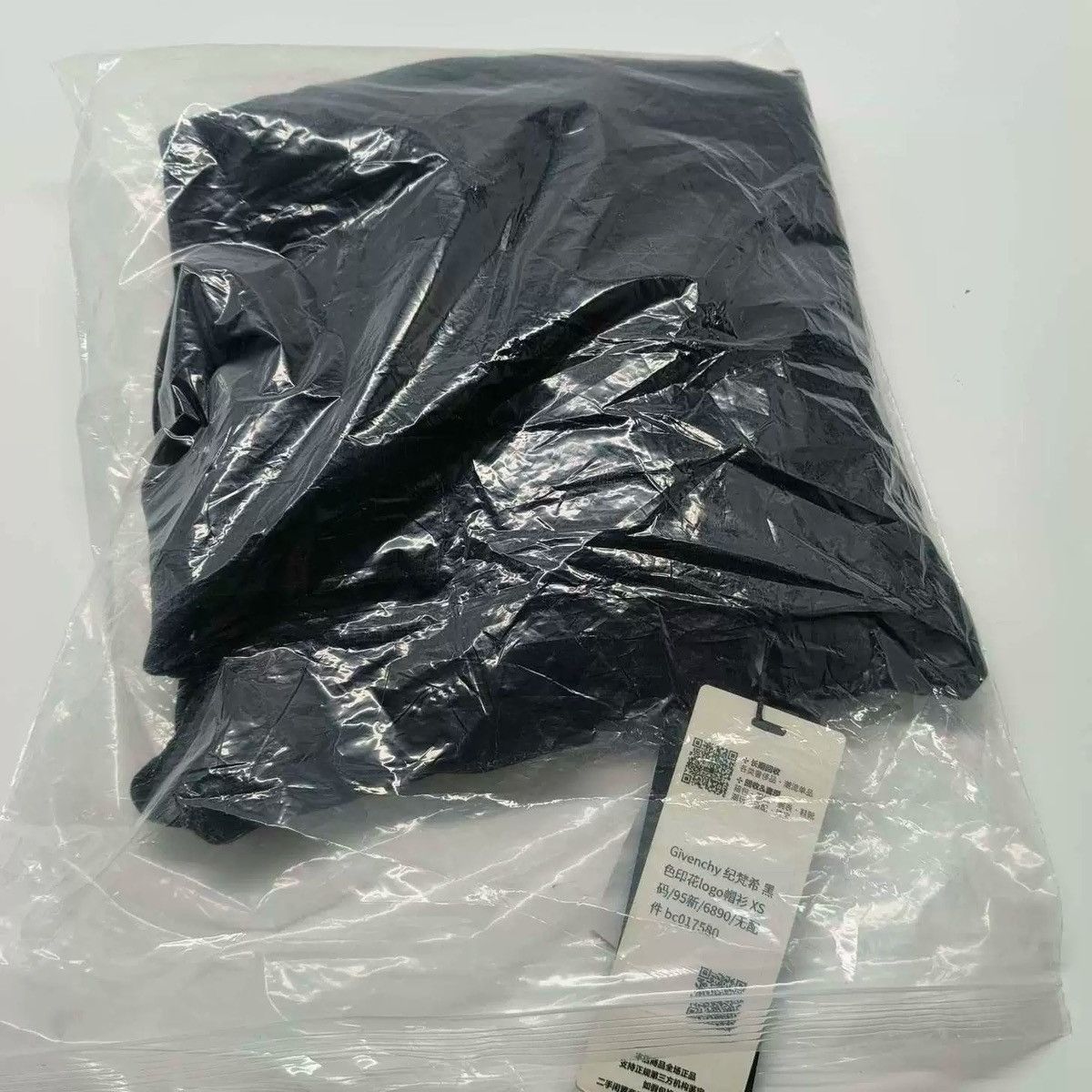 Givenchy Givenchy Distressed Logo Aged Hoodie XS Size US XS / EU 42 / 0 - 9 Thumbnail