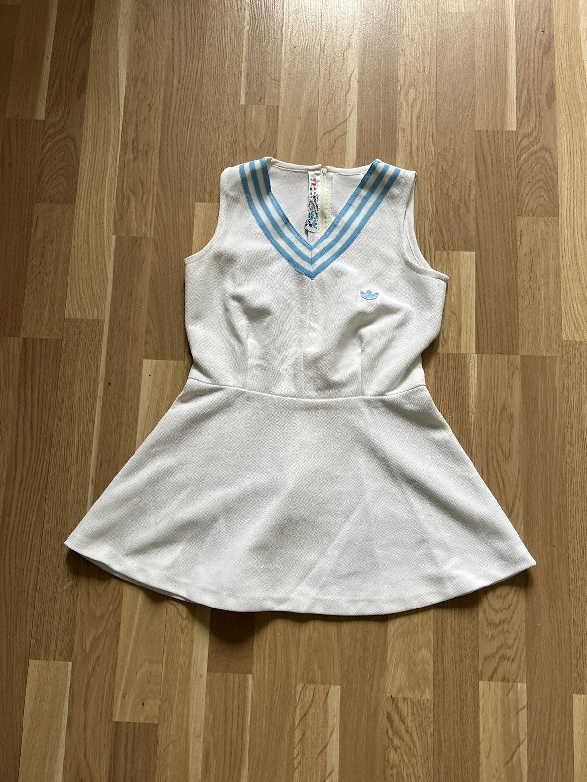 Adidas Adidas vintage 70s tennis skirt dress y2k style hype Size M / US 6-8 / IT 42-44 - 1 Thumbnail