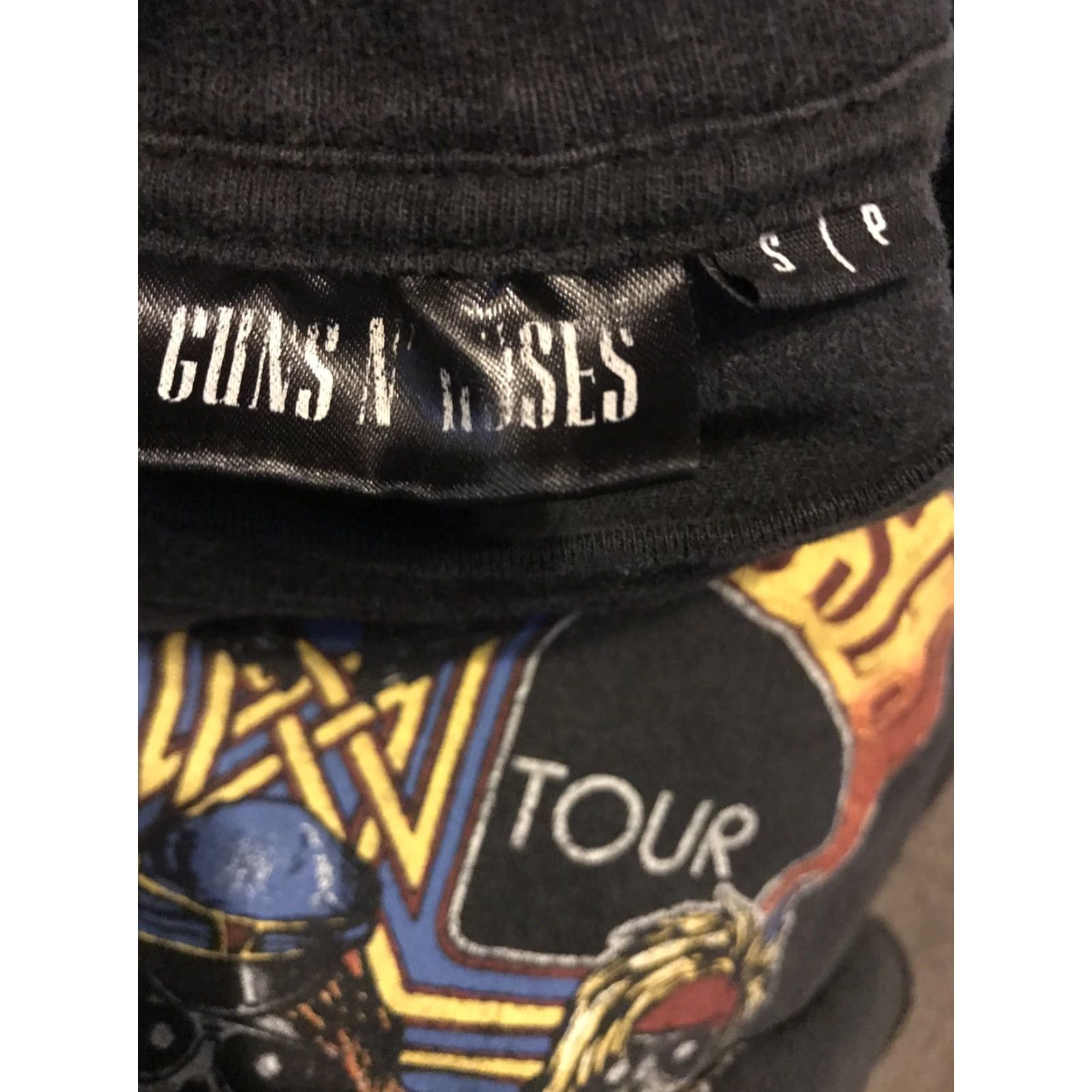 Vintage Guns N' Roses T-Shirt Men Small Graphic Tee 2010-2019 Black Crew Neck Short Sleeve Logo 100% Cotton Graphic Print Music Casual Mens Regular Fit Size US S / EU 44-46 / 1 - 4 Thumbnail