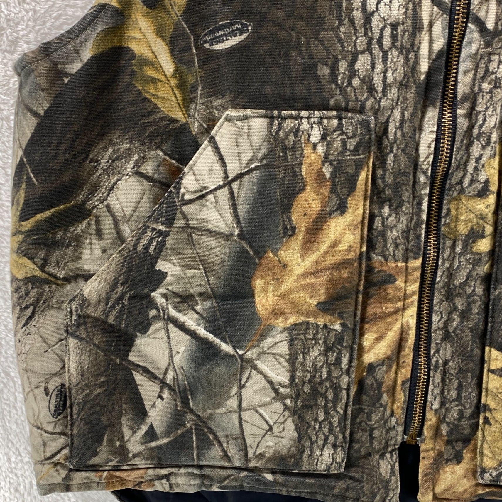 Carhartt VINTAGE Carhartt Vest Mens Large Camouflage Print Camo Real Tree Quilt Lined VTG - Made in the USA - Union Made Size US L / EU 52-54 / 3 - 4 Thumbnail