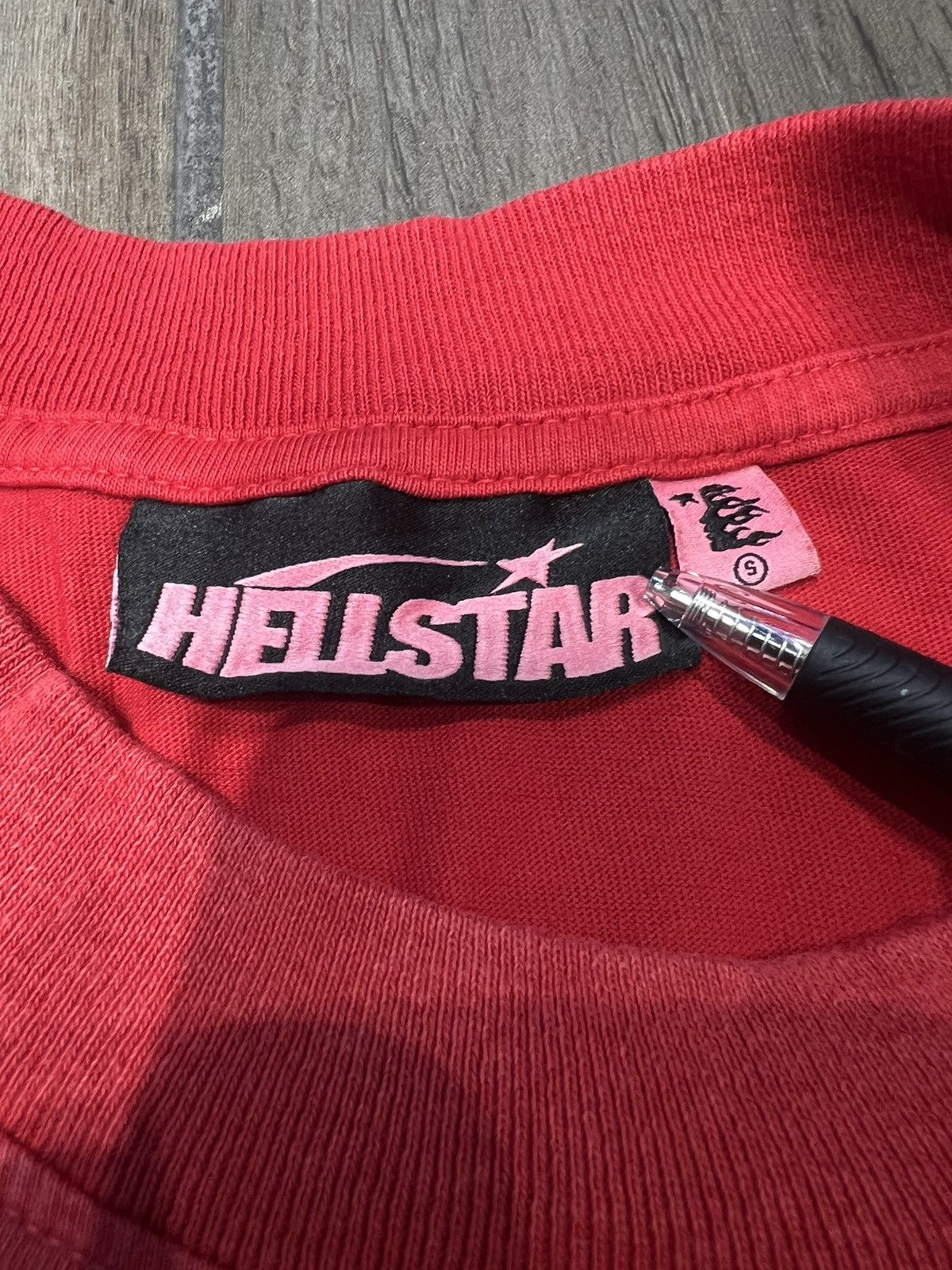 HELLSTAR HELLSTAR “7 ON 7 SPORTS” TSHIRT - SIZE SMALL - (RED) Size US S / EU 44-46 / 1 - 3 Thumbnail