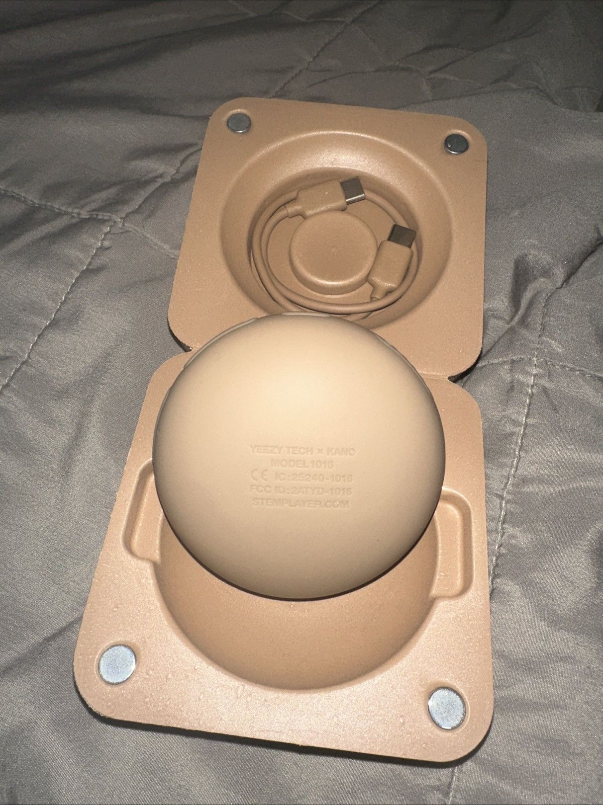 Yeezy Kanye West Yeezy Tech x Kano Stem Player Donda Model 1016 Size ONE SIZE - 3 Thumbnail