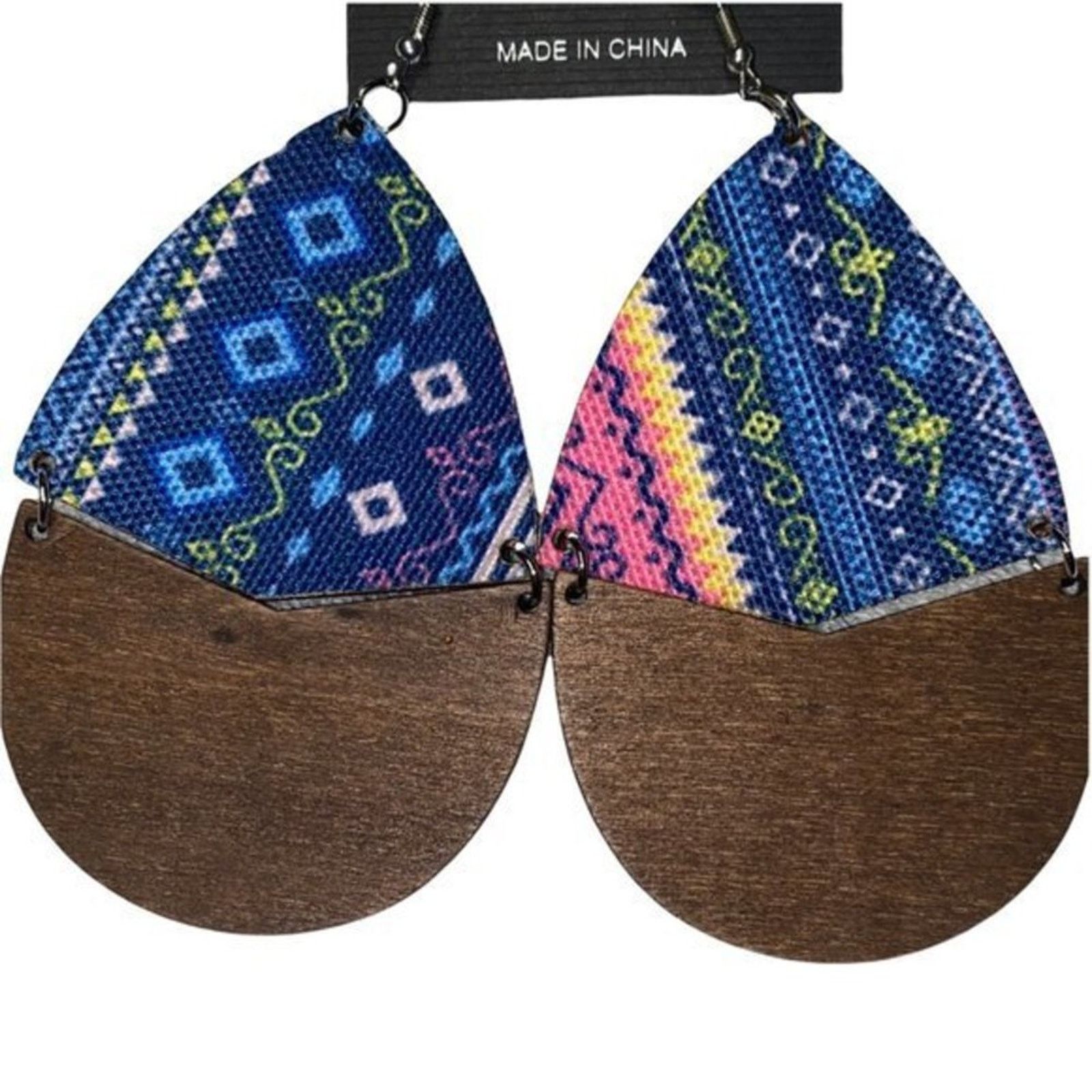 Other NWT Wooden Fabric Covered Boho Aztec Dangle Earrings Blue Size ONE SIZE - 3 Thumbnail