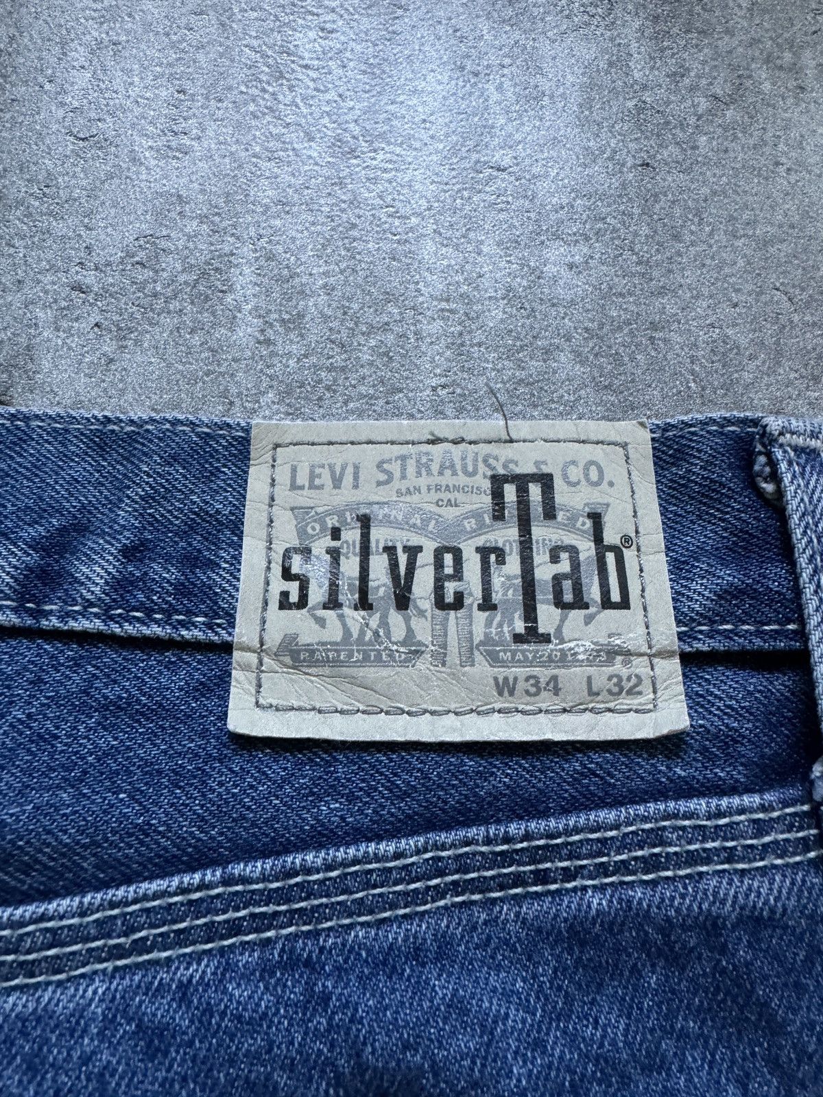 Japanese Brand × Levi's × Vintage Levi’s Silver Tab Carpenter baggy jeans 90s vintage rap Size US 34 / EU 50 - 4 Thumbnail