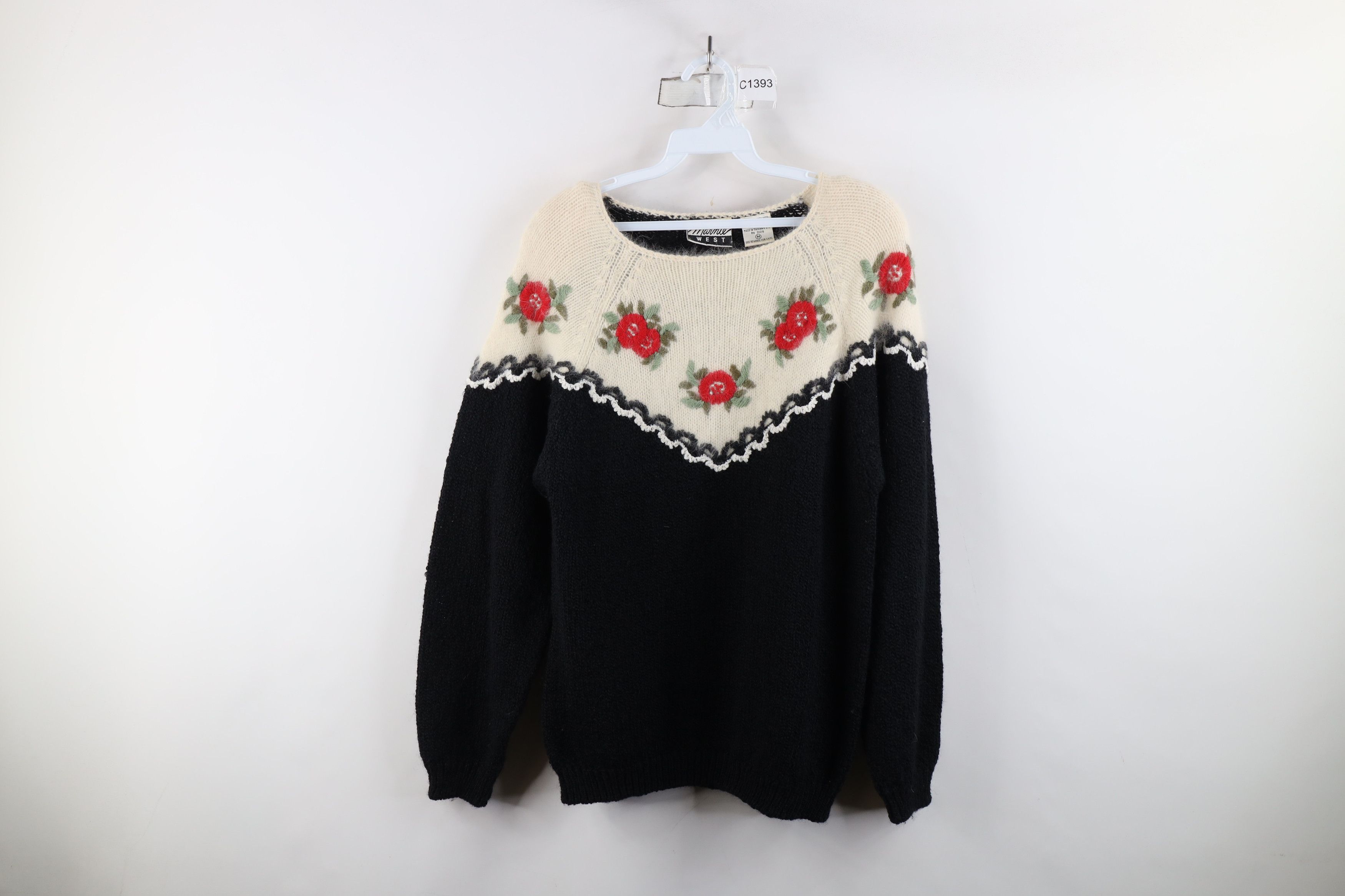 Vintage Vintage 90s Streetwear Rabbit Hair Flower Knit Sweater Size M / US 6-8 / IT 42-44 - 1 Thumbnail