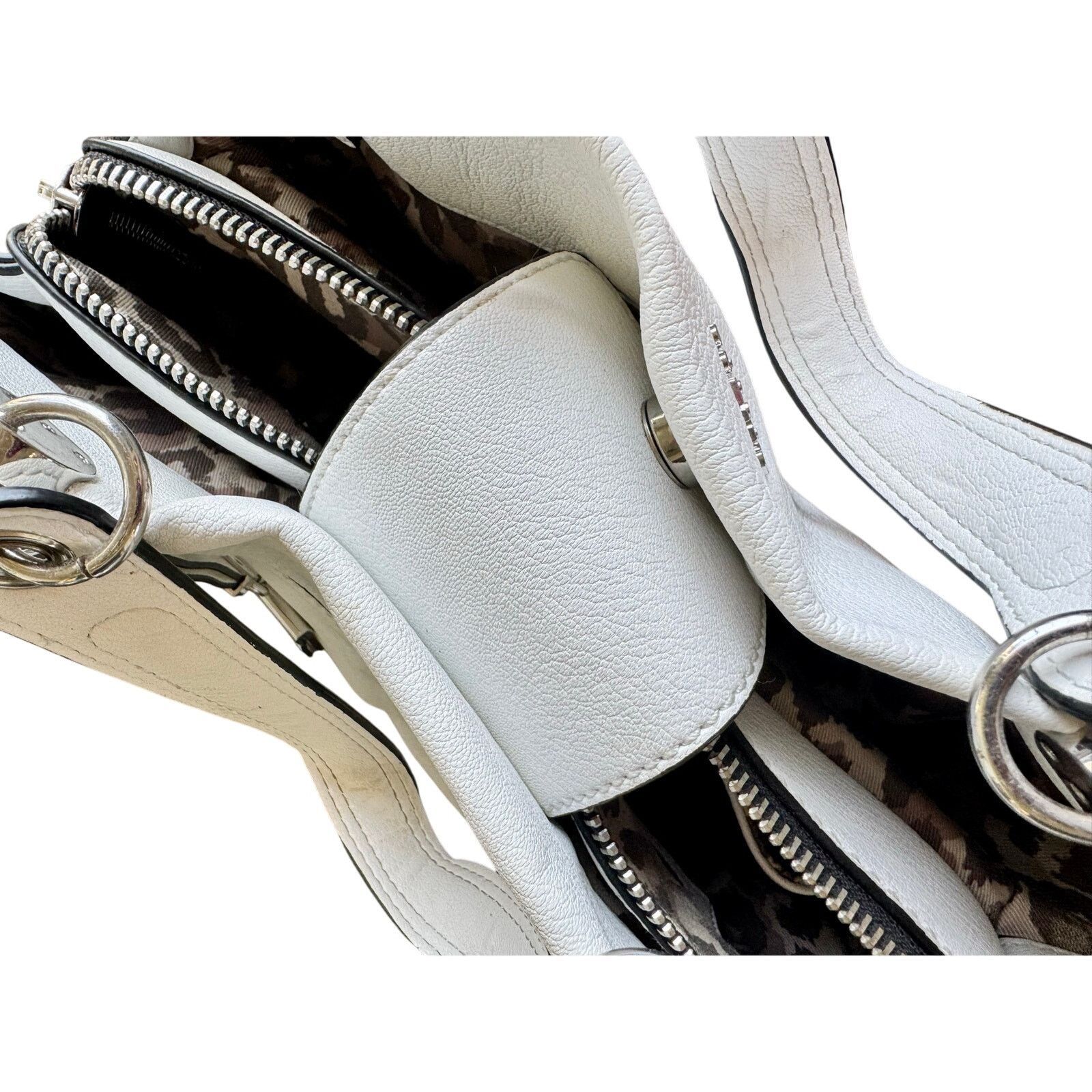 Guess Guess White Leather & Cheetah Purse – Arm or Shoulder Bag Size ONE SIZE - 8 Thumbnail
