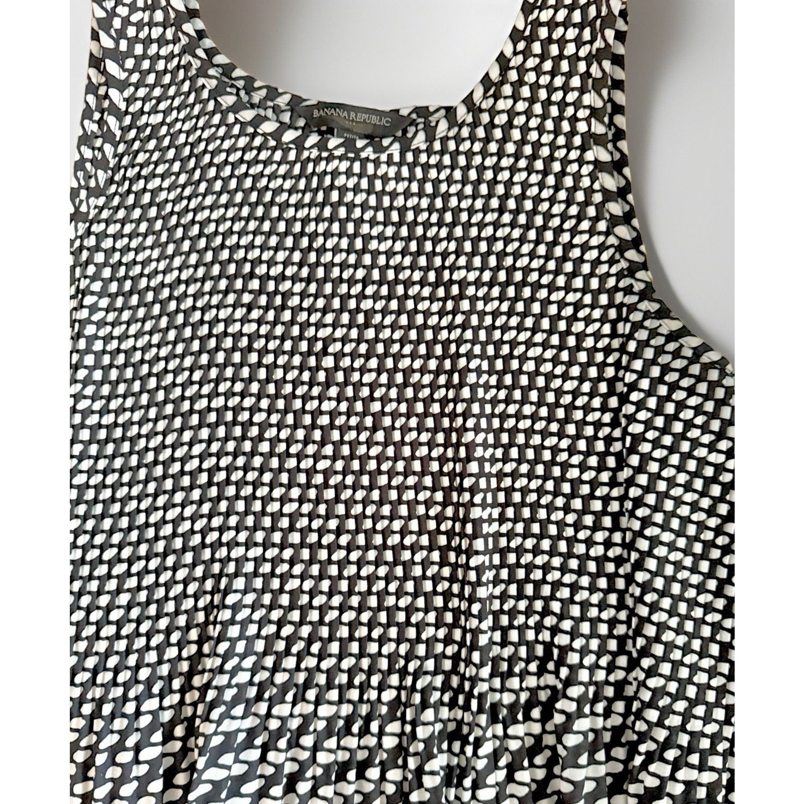 Banana Republic Banana Republic NWOT Tank Sleeveless Top Black Print XS Size XS / US 0-2 / IT 36-38 - 3 Thumbnail