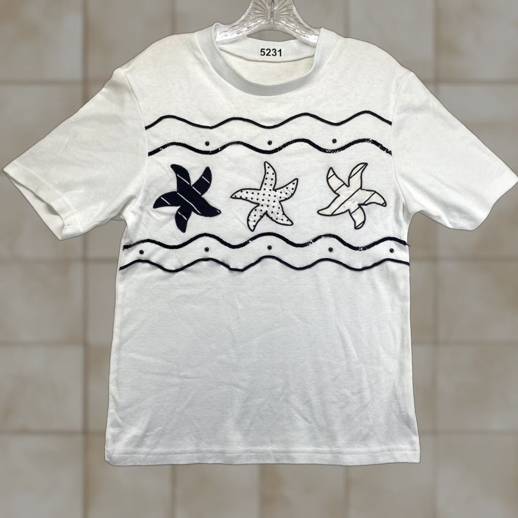 Teva VINTAGE Eva T-Shirt Woman’s Starfish White Embroidered Rhinestone Short Sleeve Crew Neck Small Size S / US 4 / IT 40 - 1 Thumbnail
