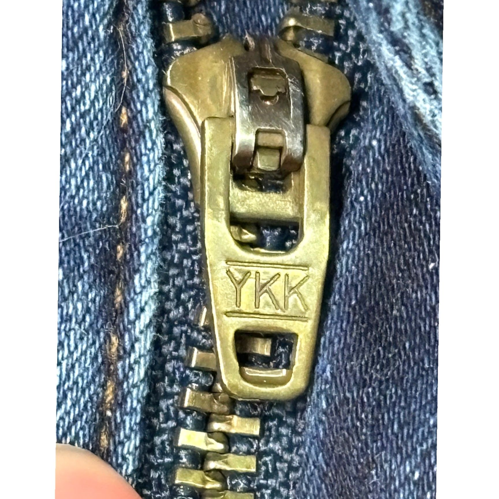 Vintage KUT From The Kloth Jeans Skinny Womens 26x29 Blue Medium Wash Stretch Denim Zip Button Pockets Distressed Size 26" / US 2 / IT 38 - 3 Thumbnail