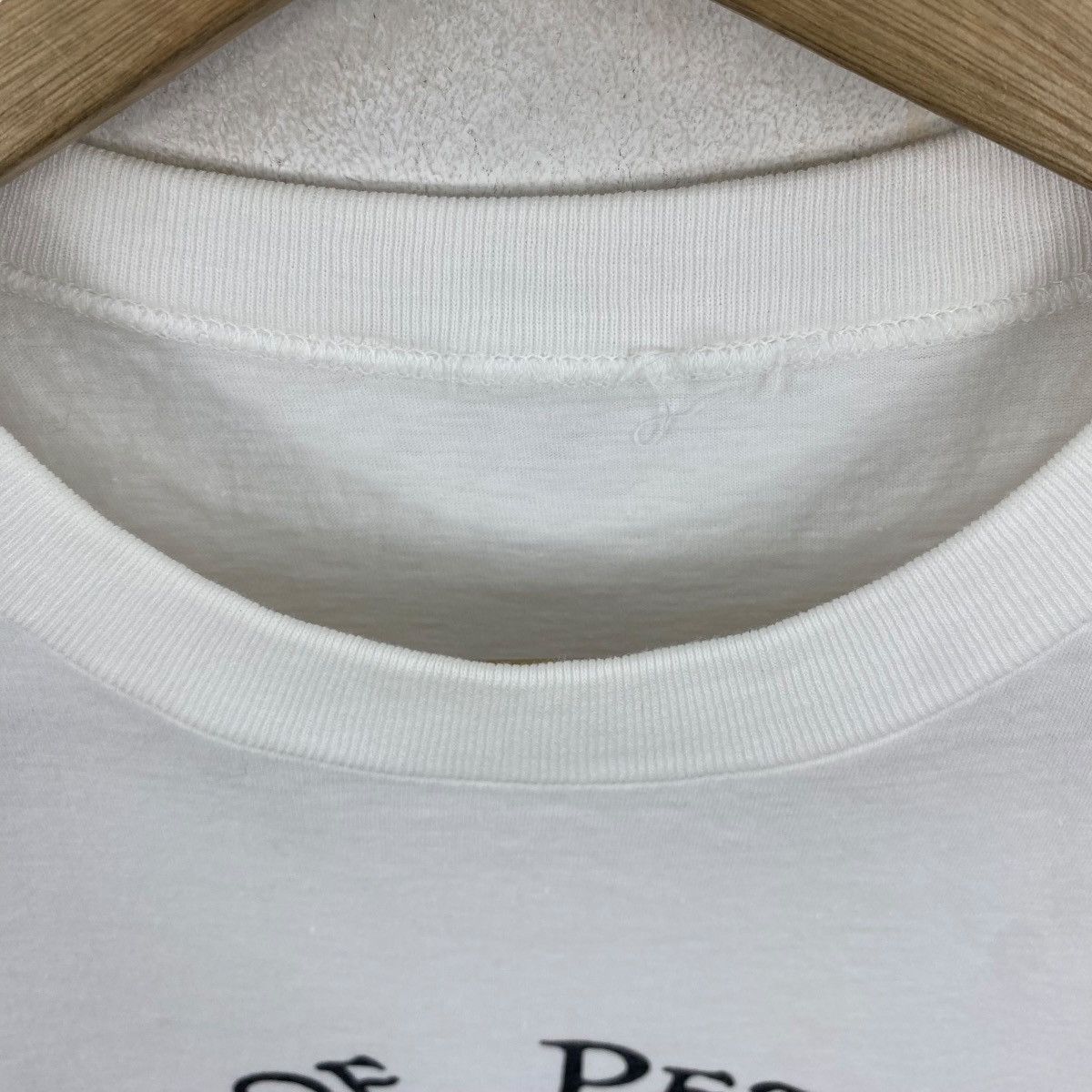 Vintage Vintage 70's The TALE Of PETER RABBIT Children Book Tee Size US M / EU 48-50 / 2 - 5 Thumbnail