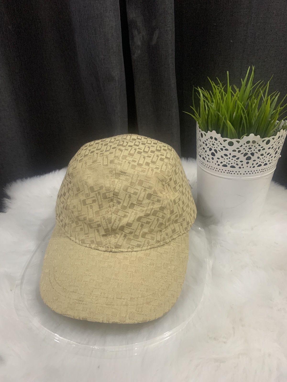 Guess × Vintage VINTAGE!! Cap 4 Panel GUESS Fullprints Size ONE SIZE - 1 Thumbnail