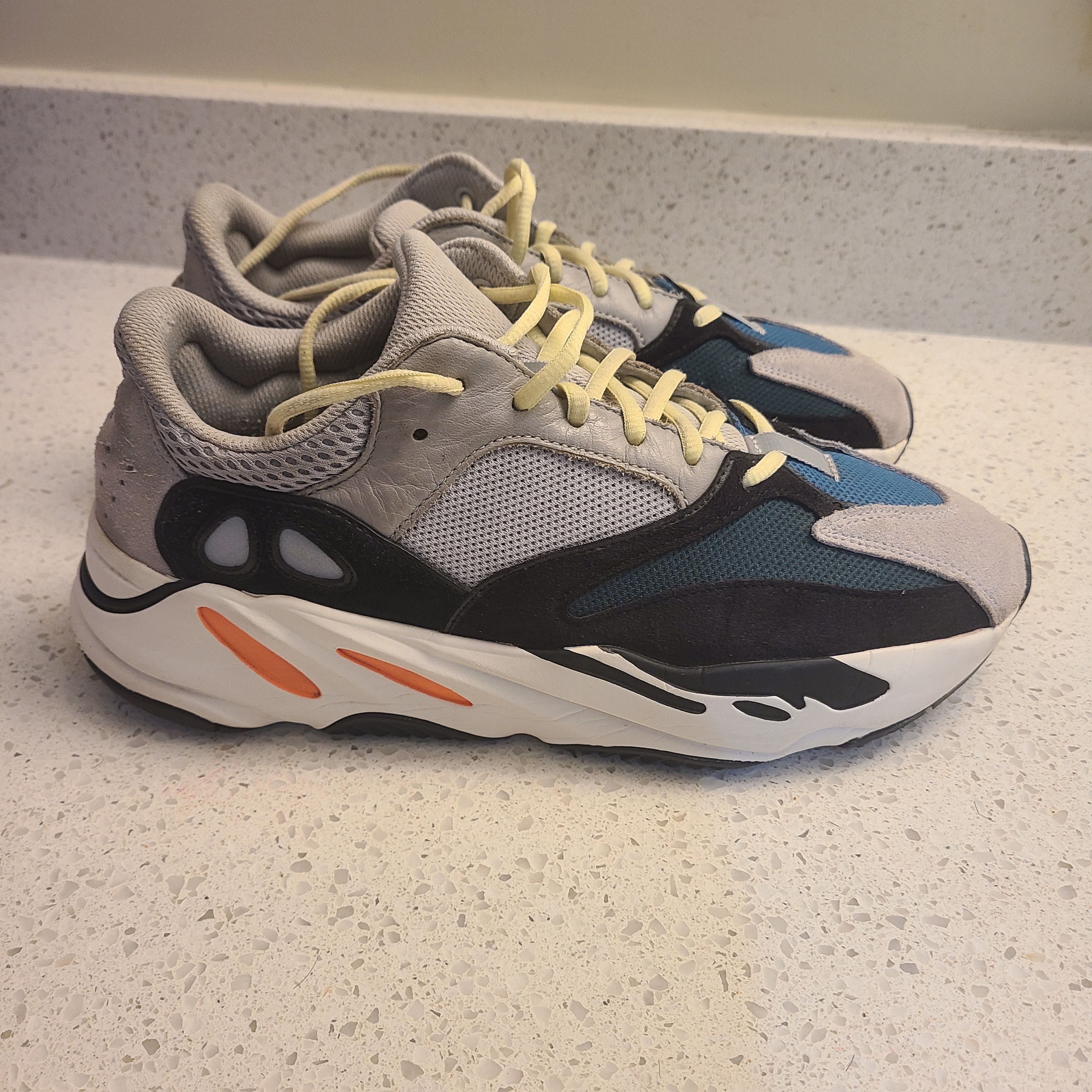 Adidas Adidas Yeezy Boost 700 Waverunner Size US 11 / EU 44 - 4 Thumbnail