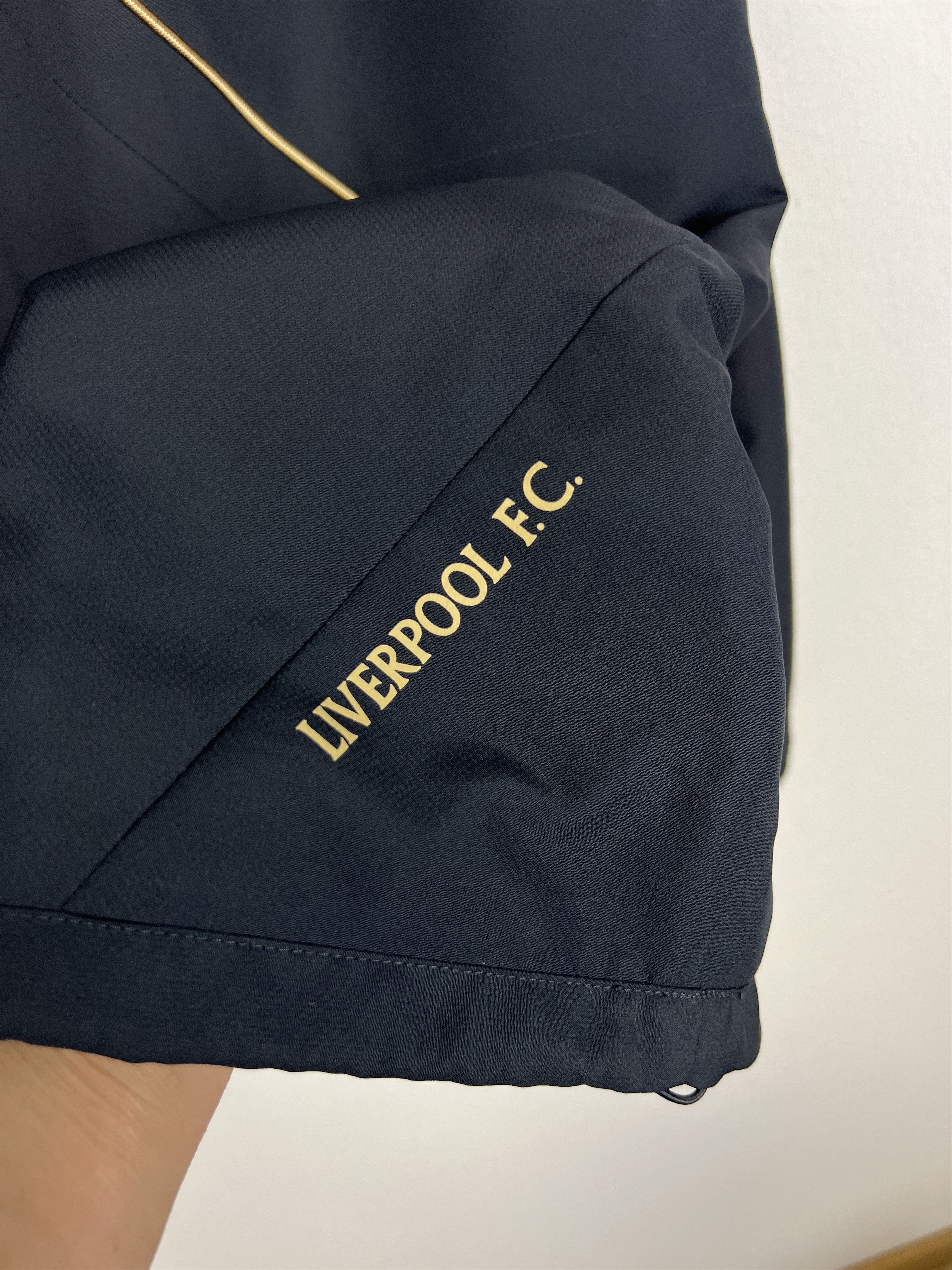 Adidas Vintage Adidas Liverpool Football Jacket Soccer YNWA Size US L / EU 52-54 / 3 - 6 Thumbnail