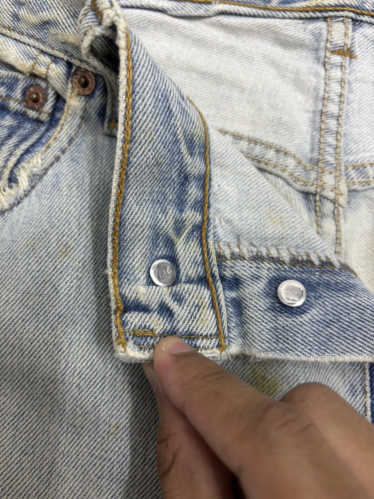 Levi's 🔥VINTAGE LEVIS 501 SICK DISTRESSED DENIM JEANS Size US 36 / EU 52 - 11 Thumbnail