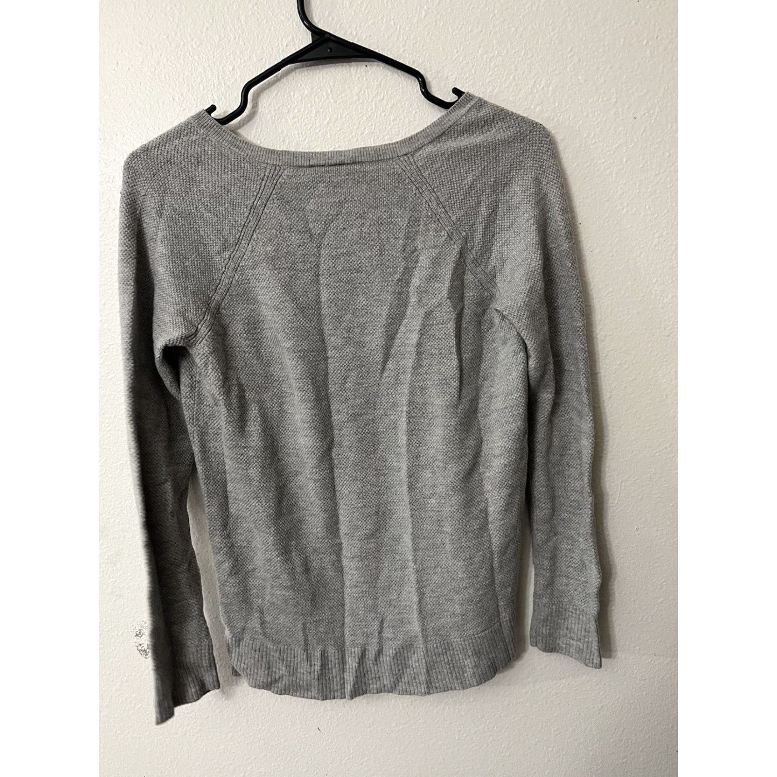 Gap GAP Women’s Lightweight Cable-Knit Sweater Gray V-Neck XS Size XS / US 0-2 / IT 36-38 - 2 Thumbnail