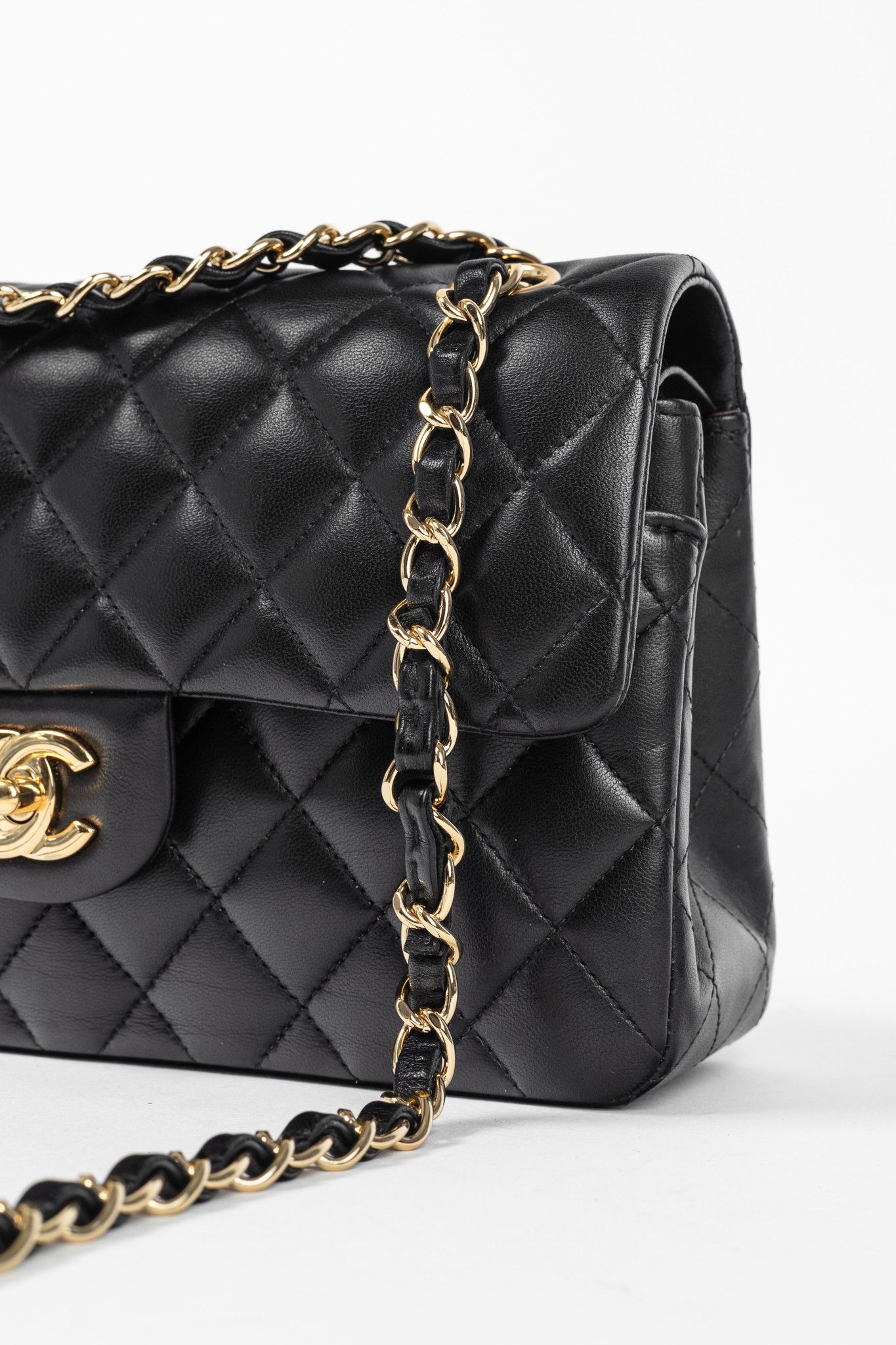 Chanel Chanel Small Classic Black Lambskin Quilted Double Flap Bag Size ONE SIZE - 7 Thumbnail