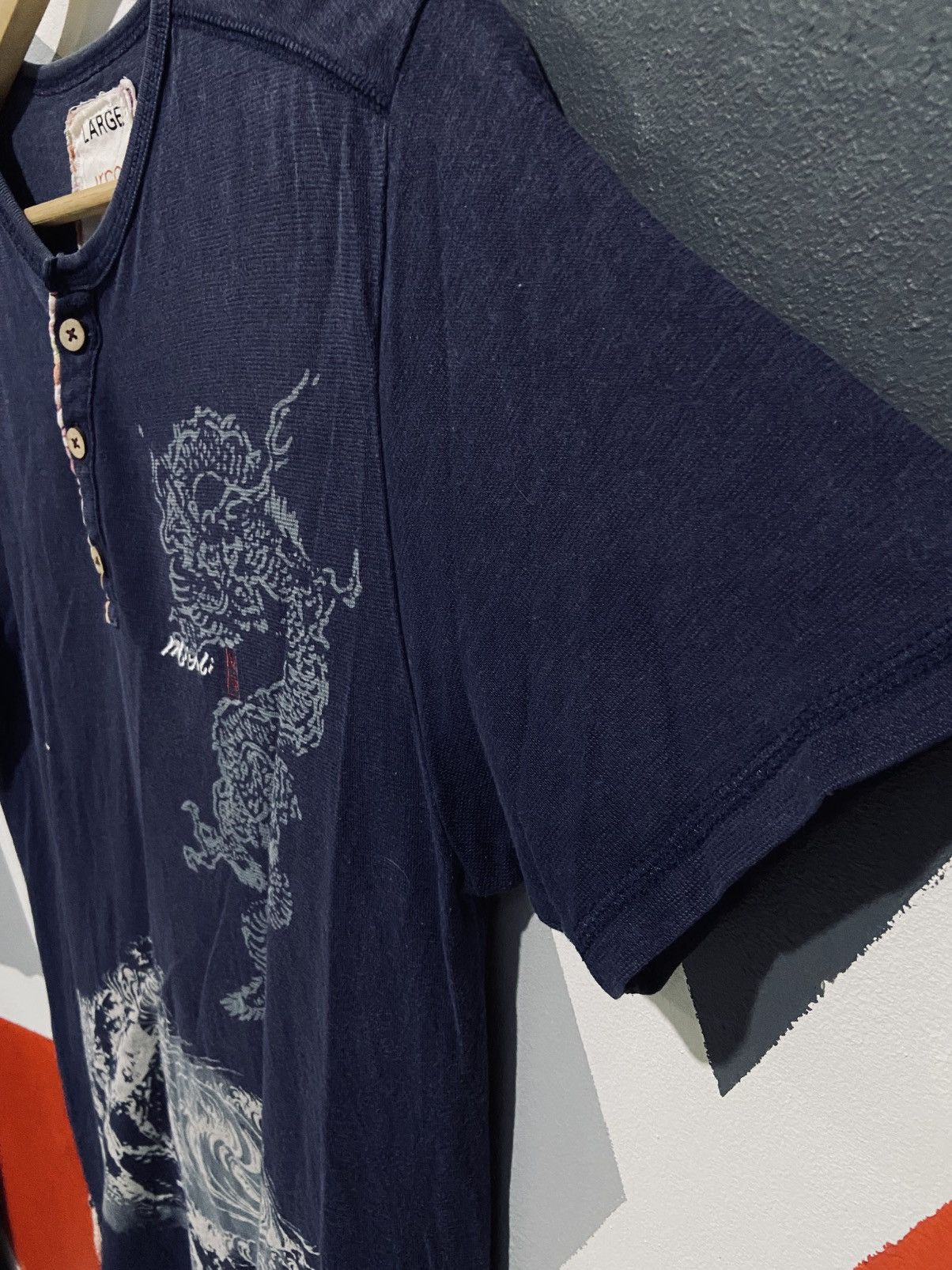 Japanese Brand Icca- Miyabi Wave Sakujan Style Print Tee Size US S / EU 44-46 / 1 - 3 Thumbnail