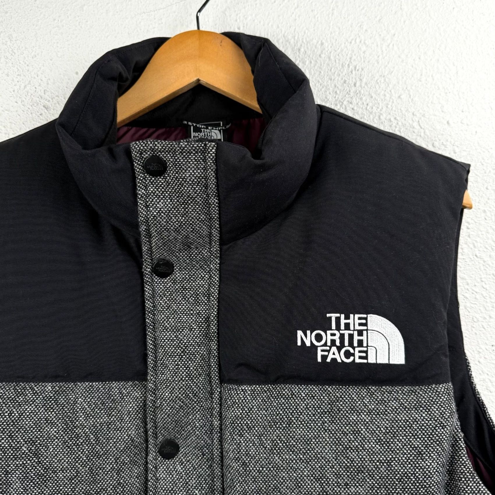 The North Face VINTAGE The North Face Puffer Vest 550 Gray Knit Mens M Medium Jacket Vest Size US M / EU 48-50 / 2 - 5 Thumbnail