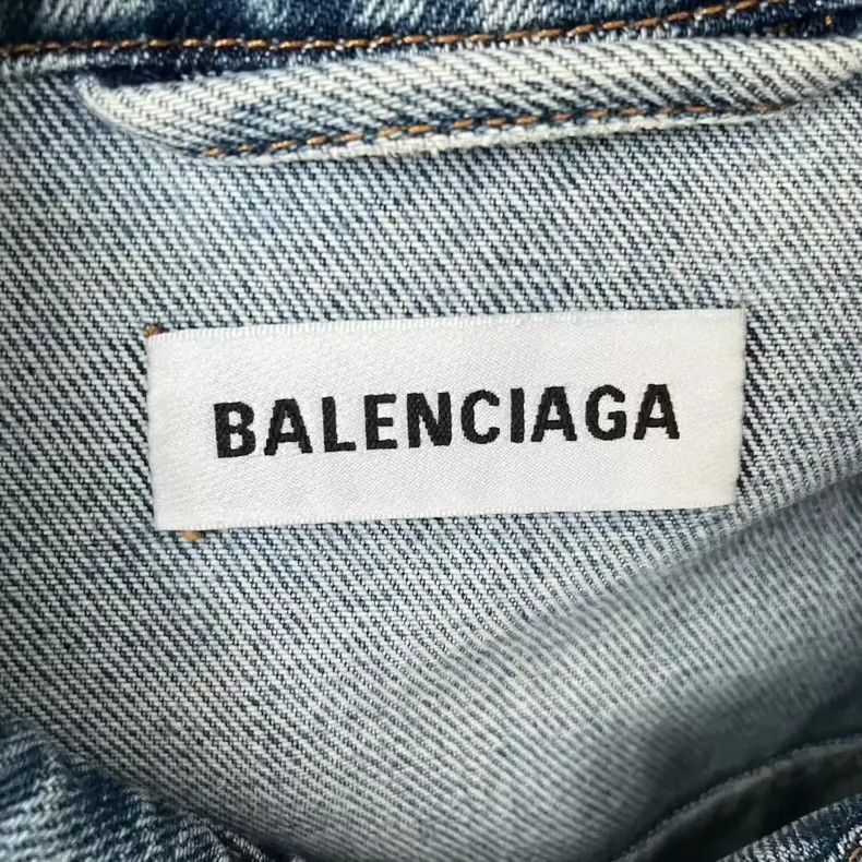 Balenciaga Balenciaga Embroidered logo at neckline and fringed denim Size US XS / EU 42 / 0 - 4 Thumbnail