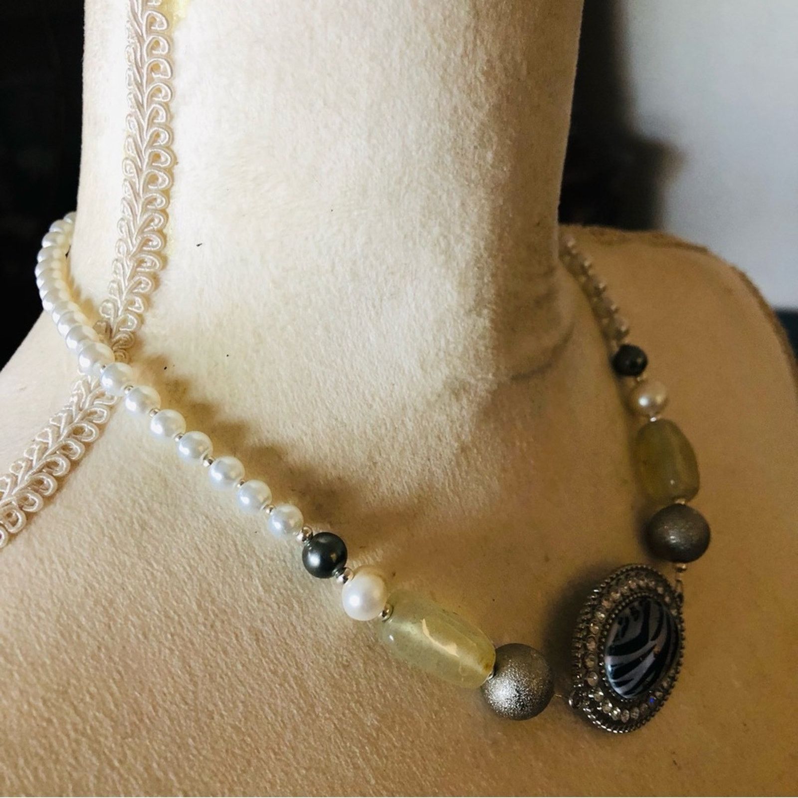 Handmade Handcrafted repurpose animal print halo Pearl necklace Size ONE SIZE - 3 Thumbnail