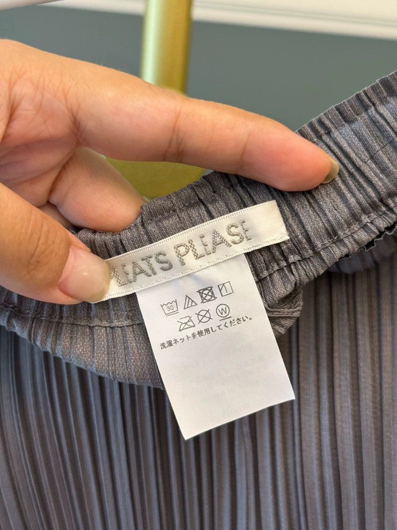 Issey Miyake Issey Miyake size:3 Grey pleated pants Size 42" / US 20 - 4 Thumbnail