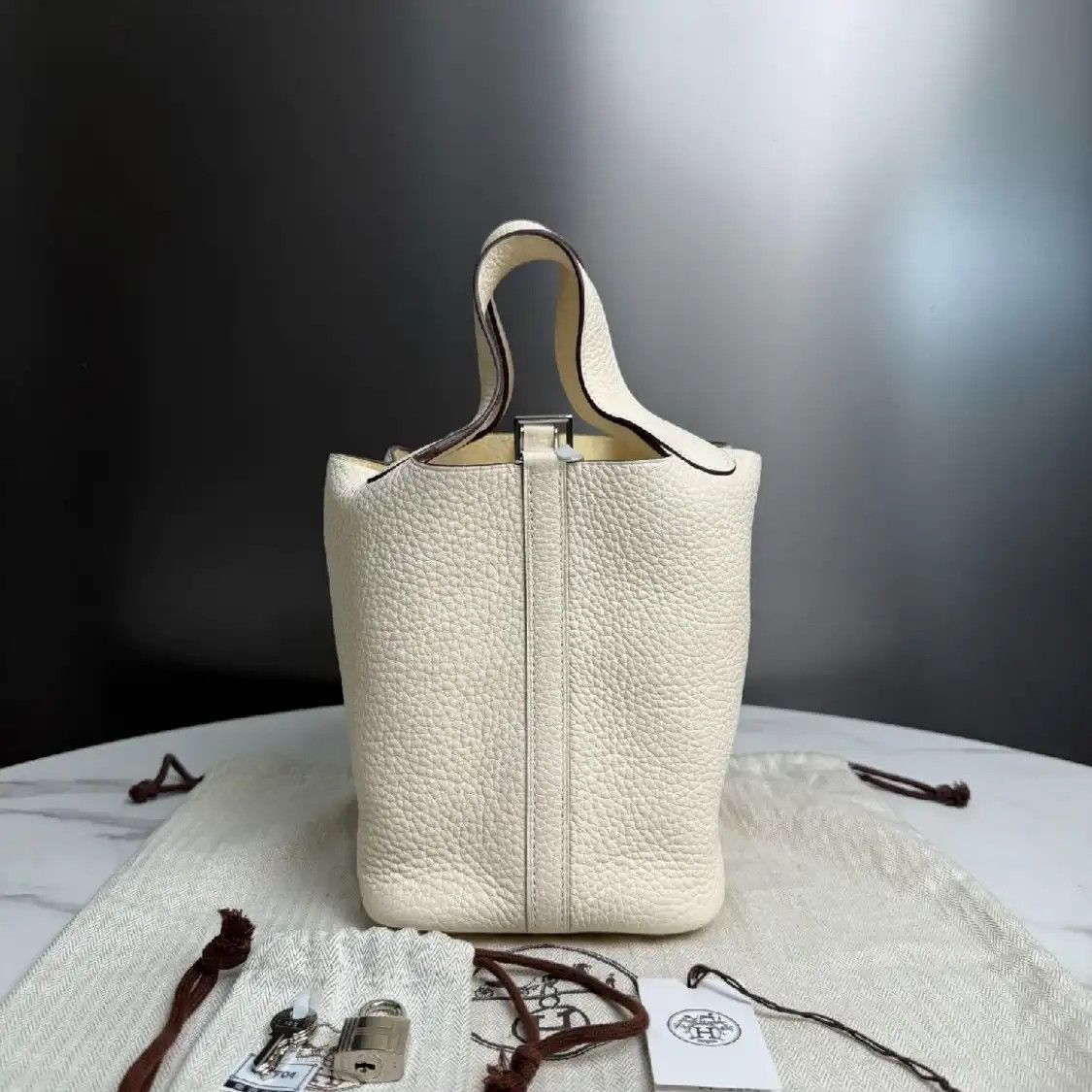 Hermes Hermes Picotin 18 white Clemence cowhide leather picotin shoulder bag silver har Size ONE SIZE - 1 Thumbnail
