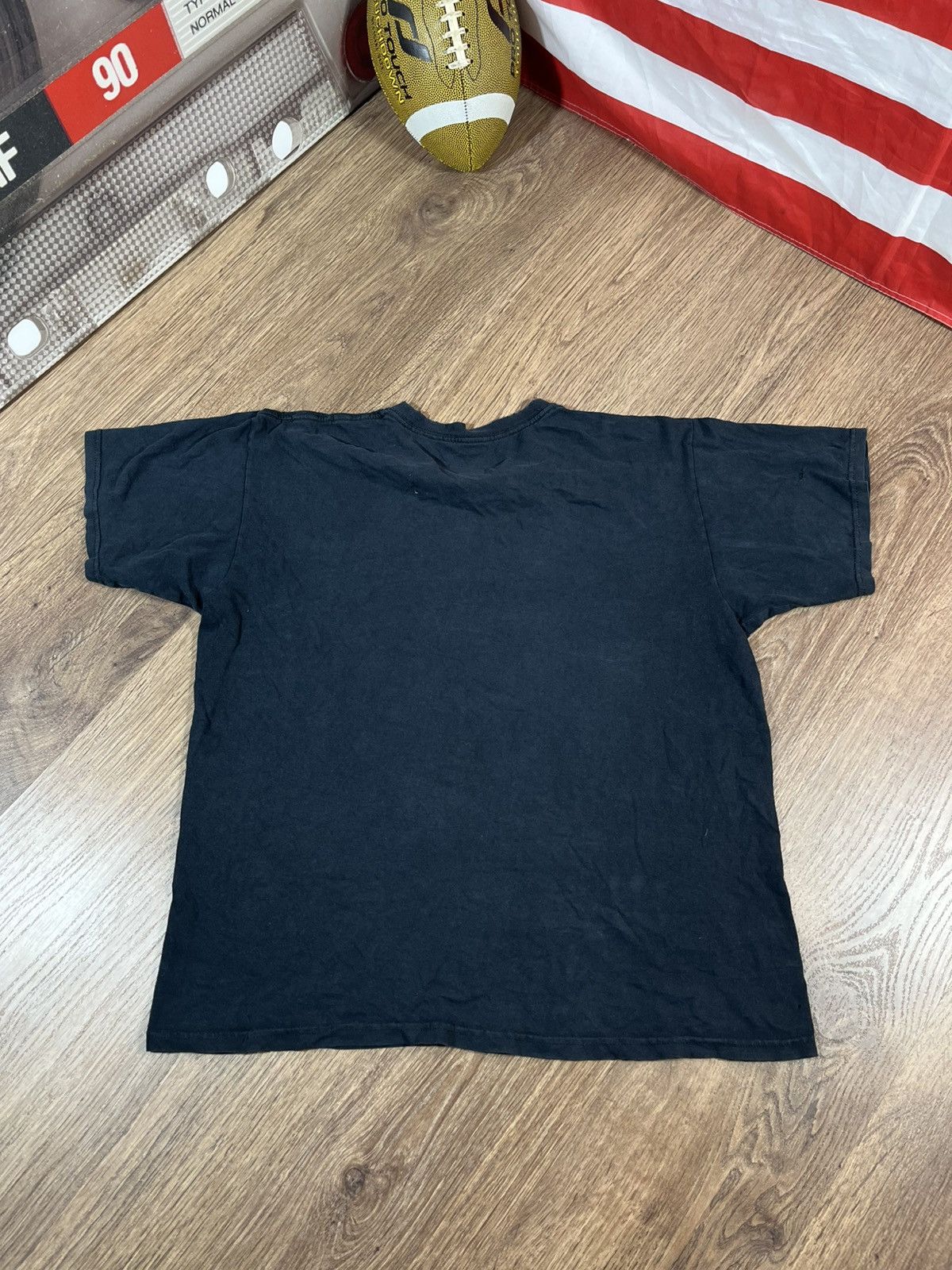Band Tees Vintage Pink Floyd Distressed 😩 T Shirt Size US L / EU 52-54 / 3 - 5 Thumbnail