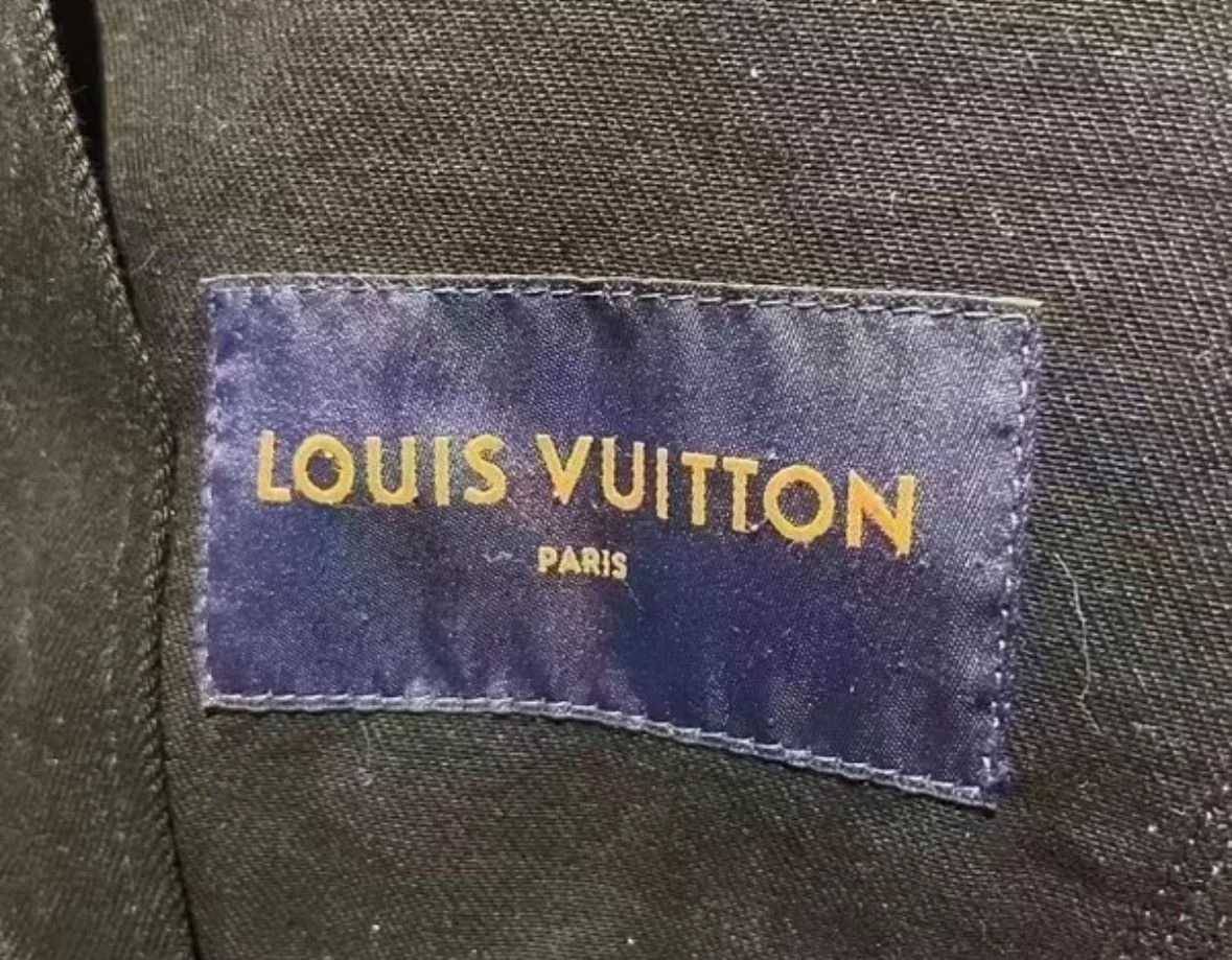 Louis Vuitton Louis Vuitton's latest black logging full print logo jacket Size US M / EU 48-50 / 2 - 3 Thumbnail
