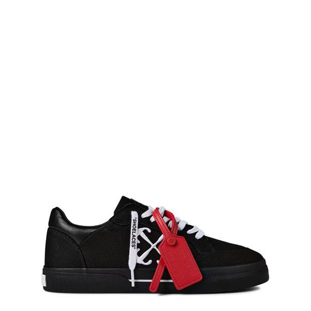 image of Off White O1G2R1Mq0524 Sneakers In Black & White in Black/White, Men's (Size 11)