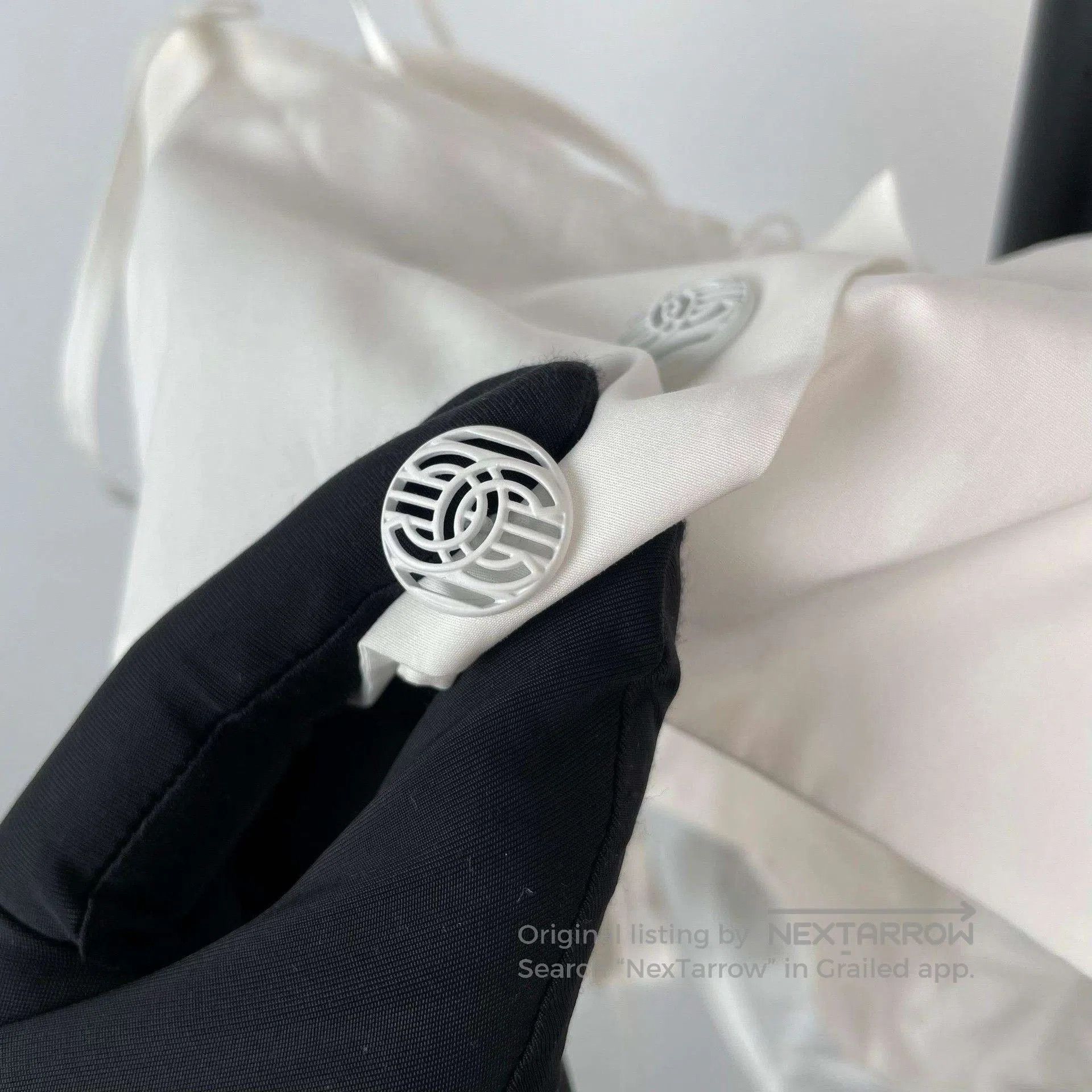 Chanel Chanel White Bow Camisole. Size XS / US 0-2 / IT 36-38 - 4 Thumbnail