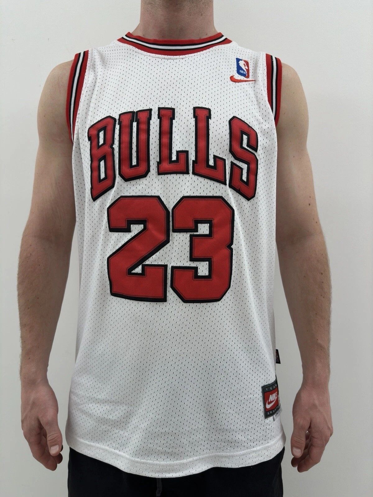 Nike Vintage Michael Jordan Jersey Chicago Bulls White Nike Mens Size US S / EU 44-46 / 1 - 4 Thumbnail