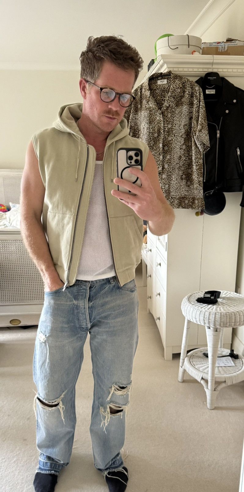 Saint Laurent Paris SS23 Saint Laurent Hoodie Zippe Sans Manches sleeveless tank Size US L / EU 52-54 / 3 - 1 Thumbnail