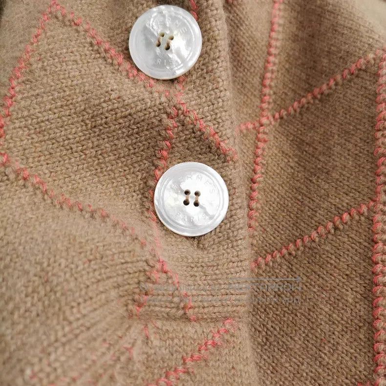 Hermes Hermes Ladies Diamond Patterned Knit Sweater, Khaki with P Size XS / US 0-2 / IT 36-38 - 3 Thumbnail