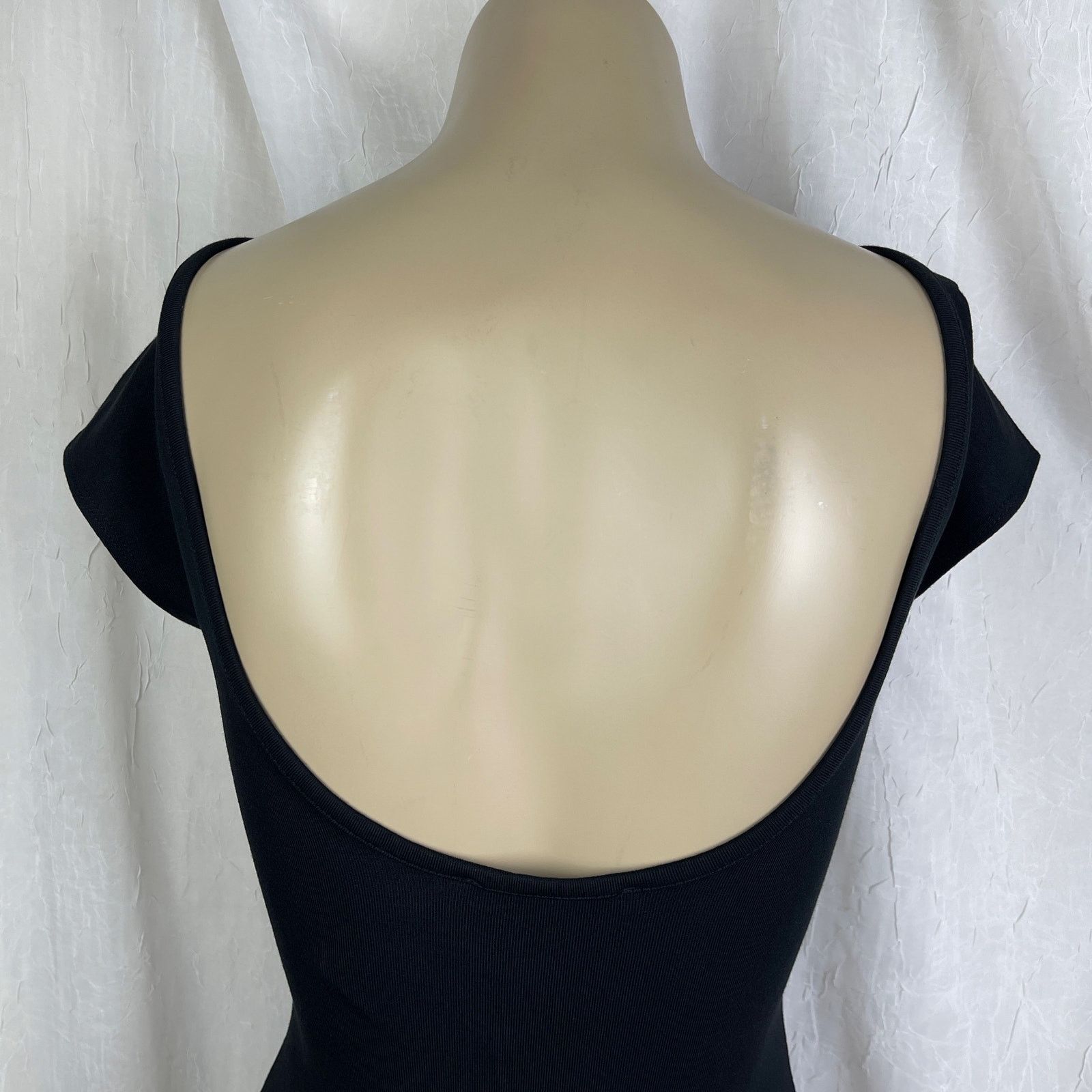Forever 21 Forever 21 Low Scoop Back Short Sleeve Bodysuit Black NWT XS Size XS / US 0-2 / IT 36-38 - 12 Thumbnail