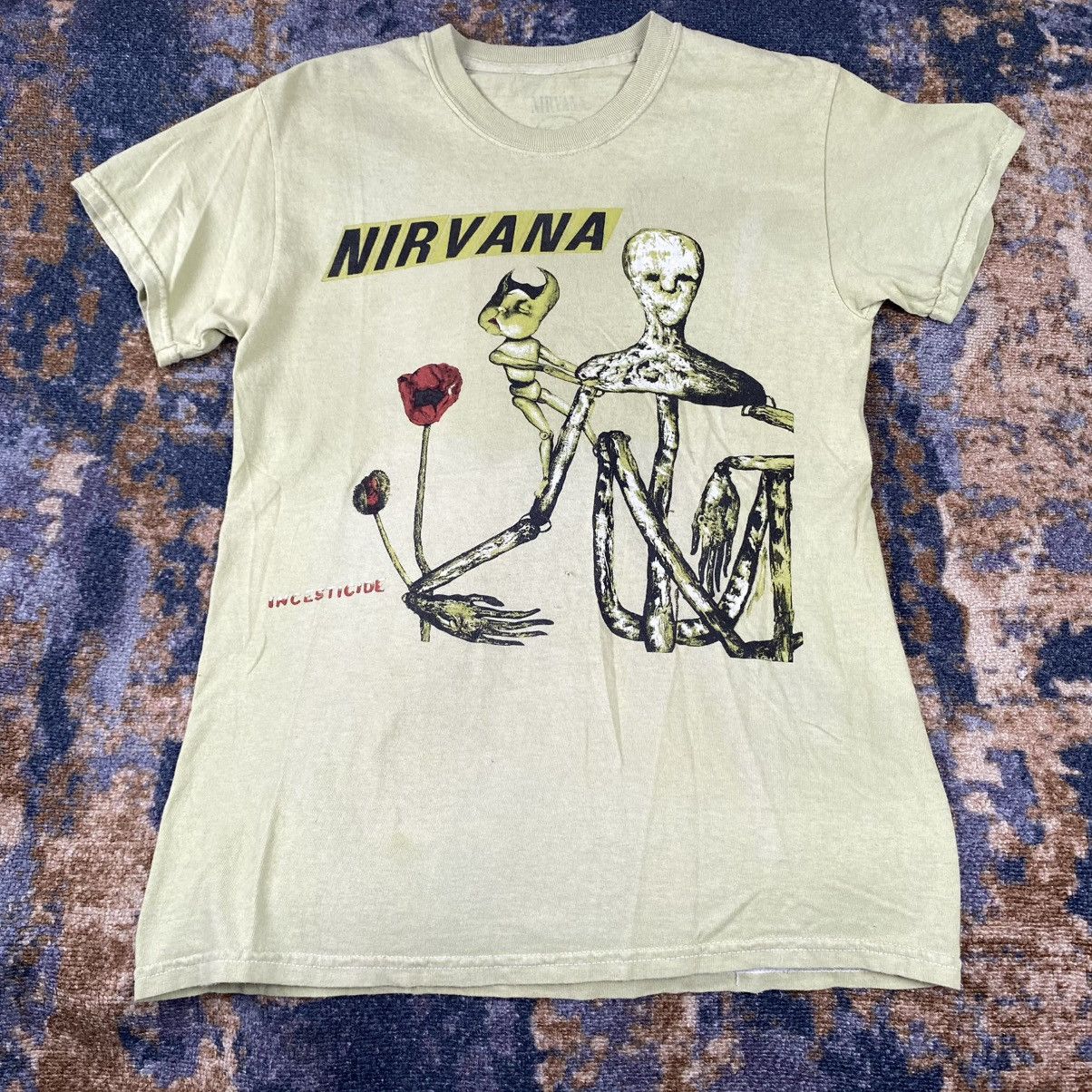 Band Tees Nirvana Incesticide Official Band T Shirt Size S / US 4 / IT 40 - 3 Thumbnail