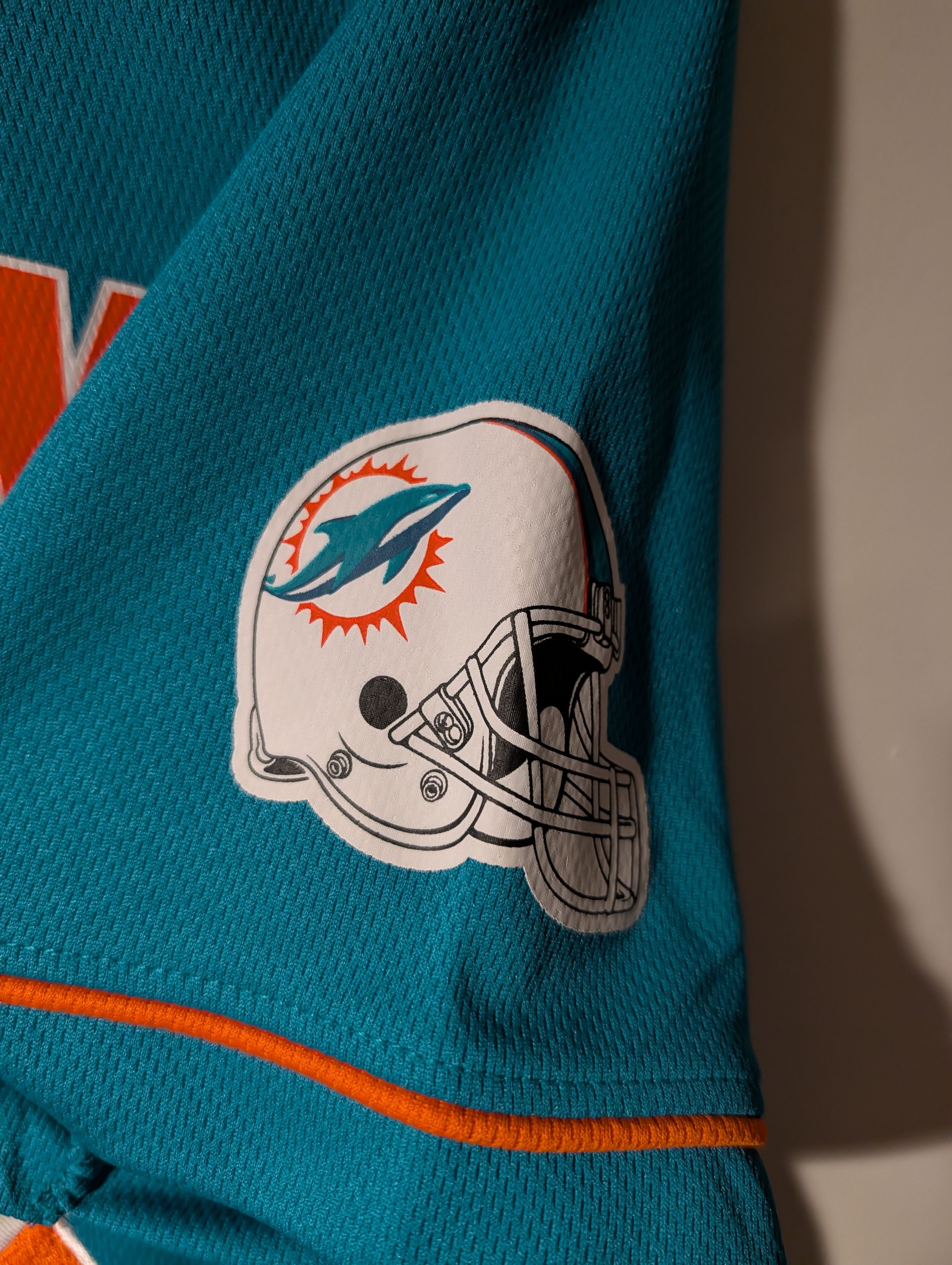 NFL Miami Dolphins Ultra Game NWT NFL Football Baseball Jersey Size US M / EU 48-50 / 2 - 3 Thumbnail