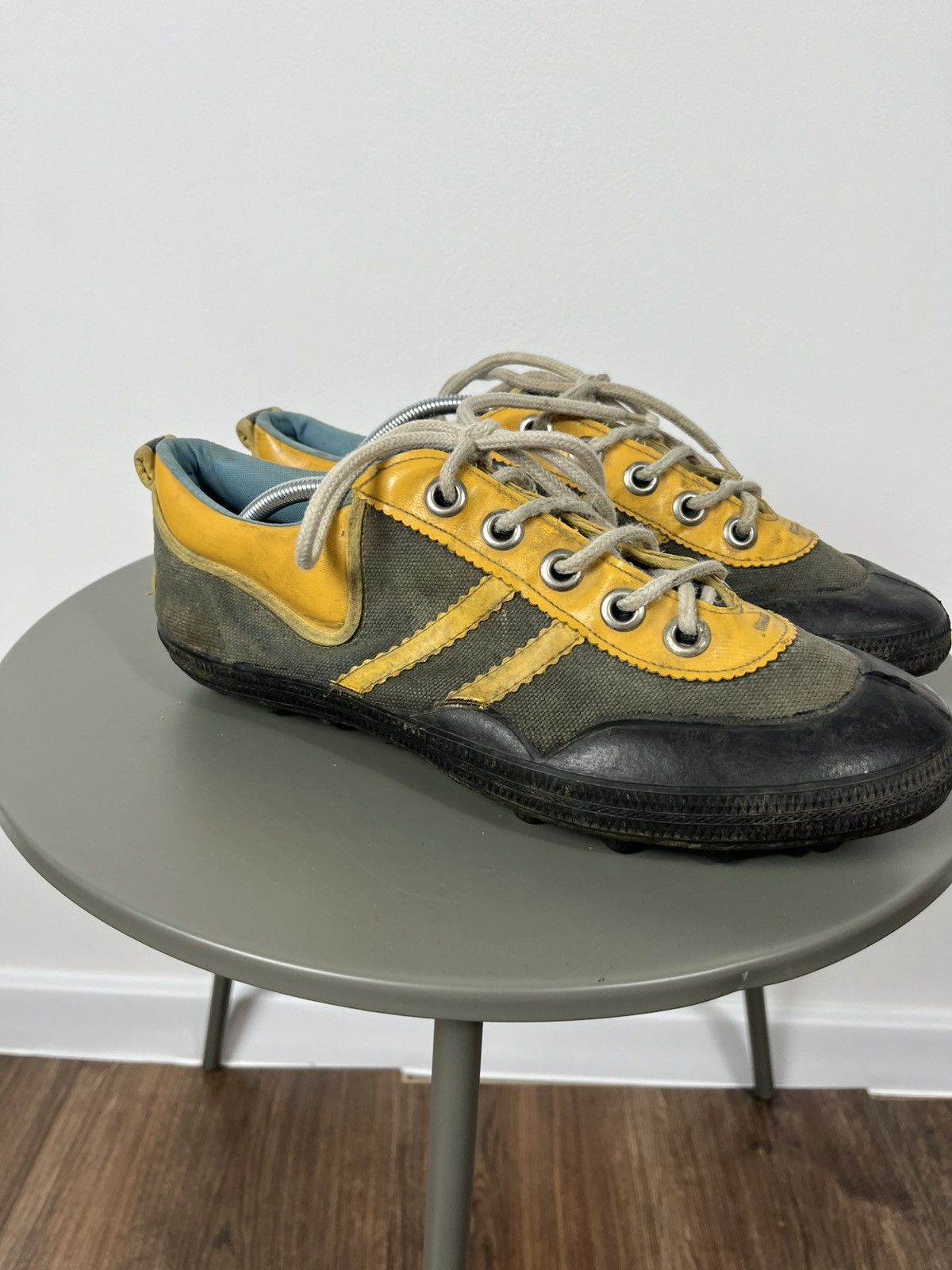 Other Vintage ZDA Partizanske Football Boots 42 Czechoslovakia Size US 9 / EU 42 - 2 Thumbnail