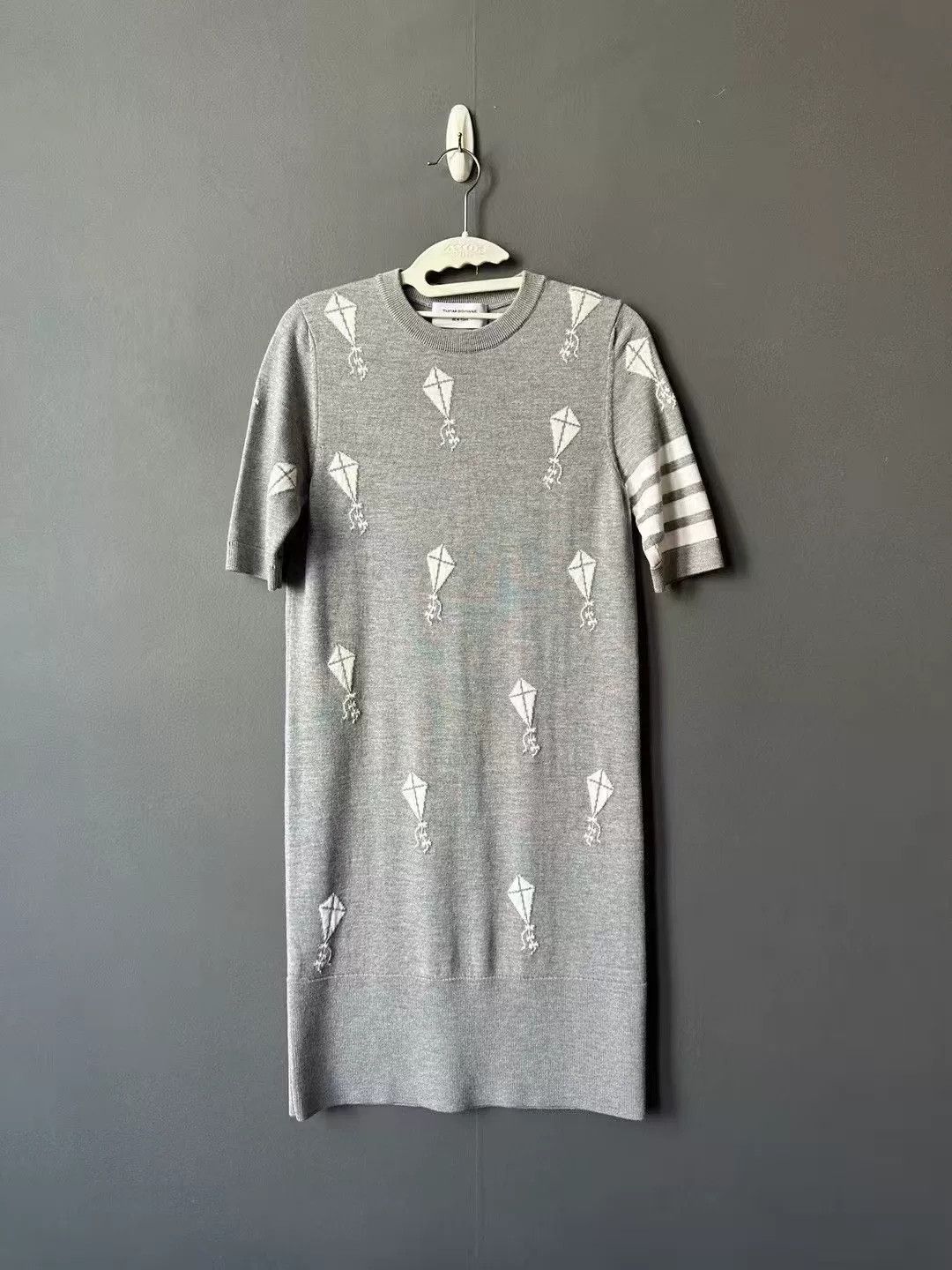 Thom Browne Thom Browne Gray Kite Embroidery Wool Dress Size XS / US 0-2 / IT 36-38 - 1 Thumbnail
