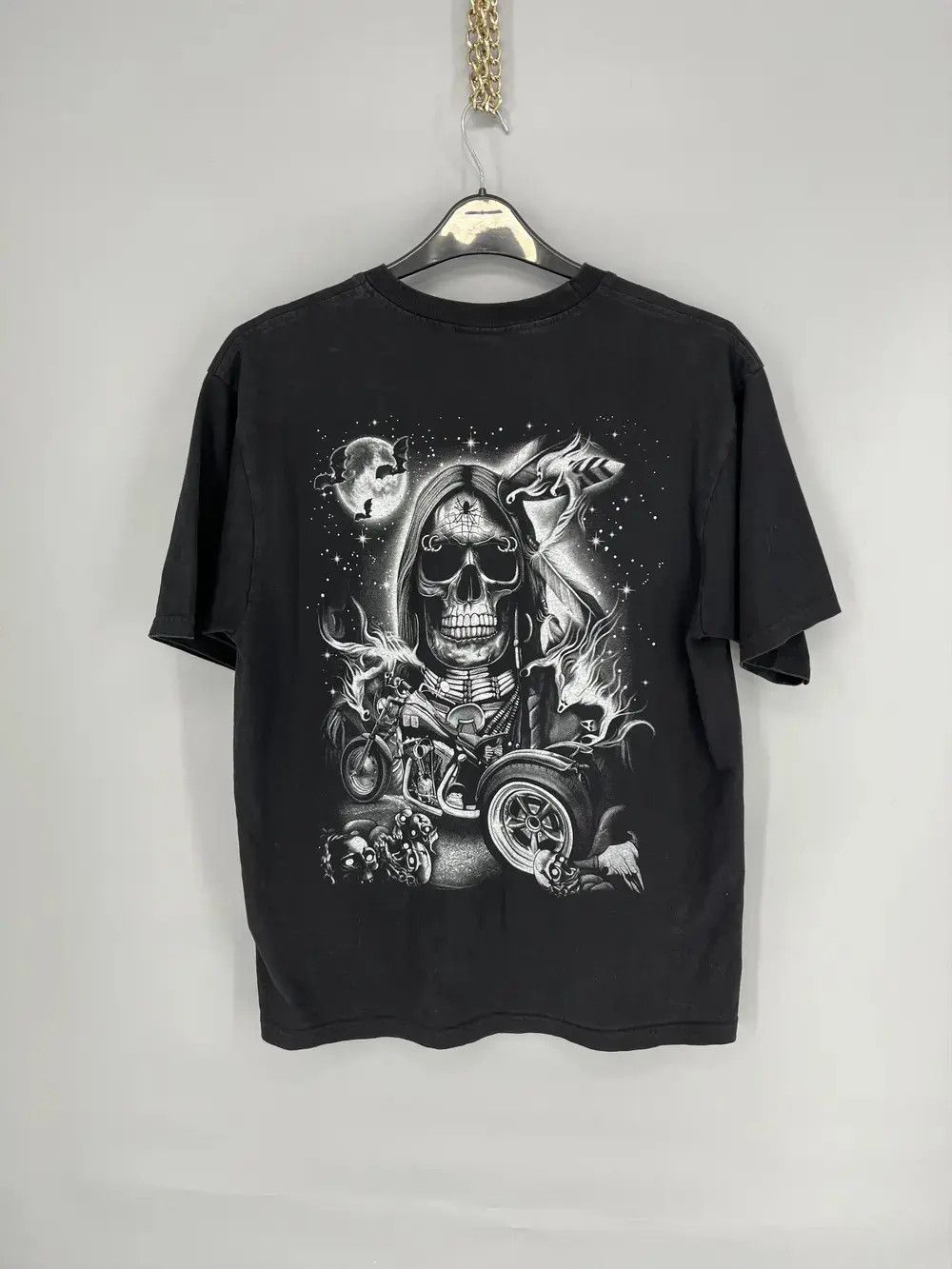 Band Tees Skulls T-shirt vintage rock metal size L black reverse logo Size US L / EU 52-54 / 3 - 8 Thumbnail
