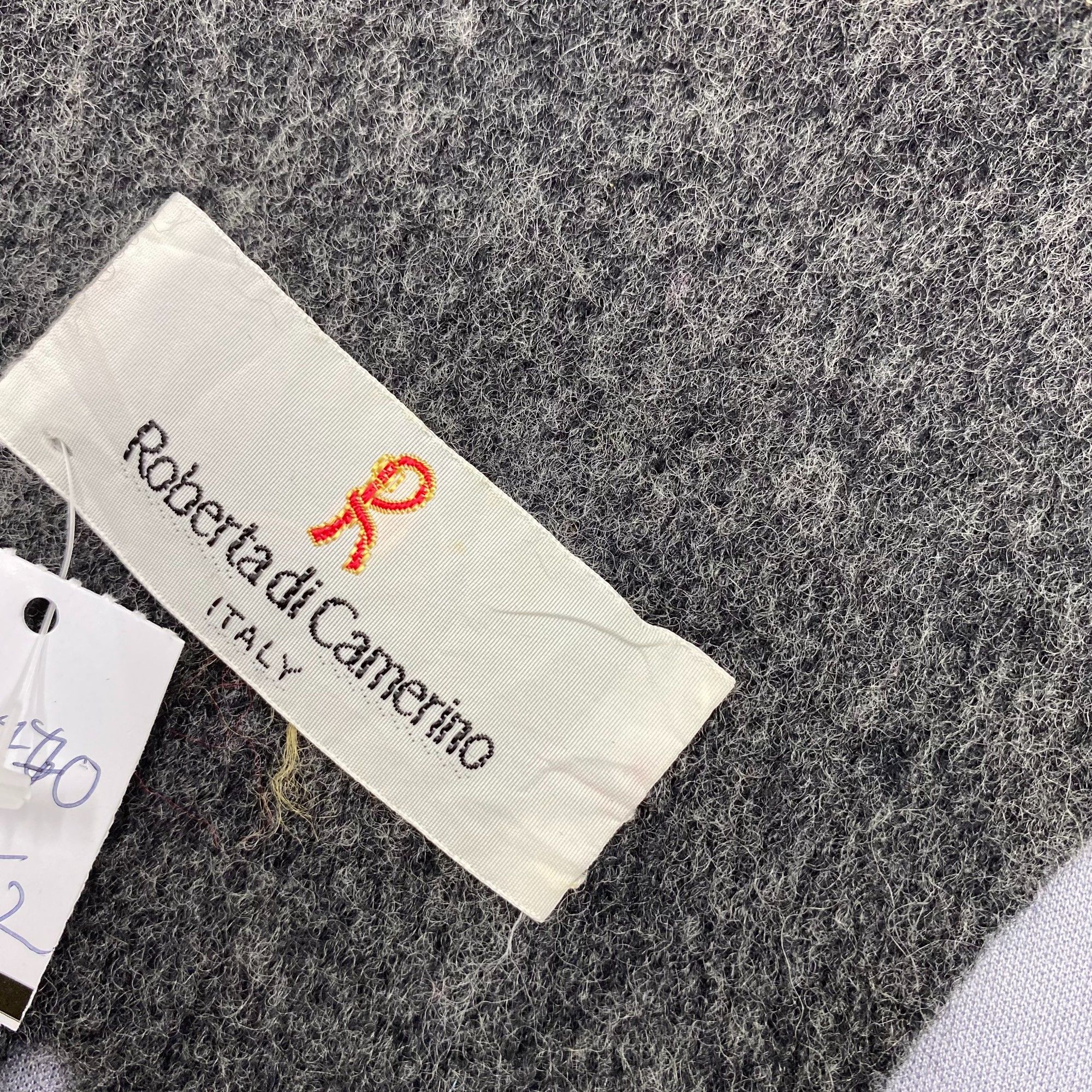 Roberta di Camerino Vintage Roberta di Camerino Scarf Muffler Wool Fringe Scarve Size ONE SIZE - 5 Thumbnail