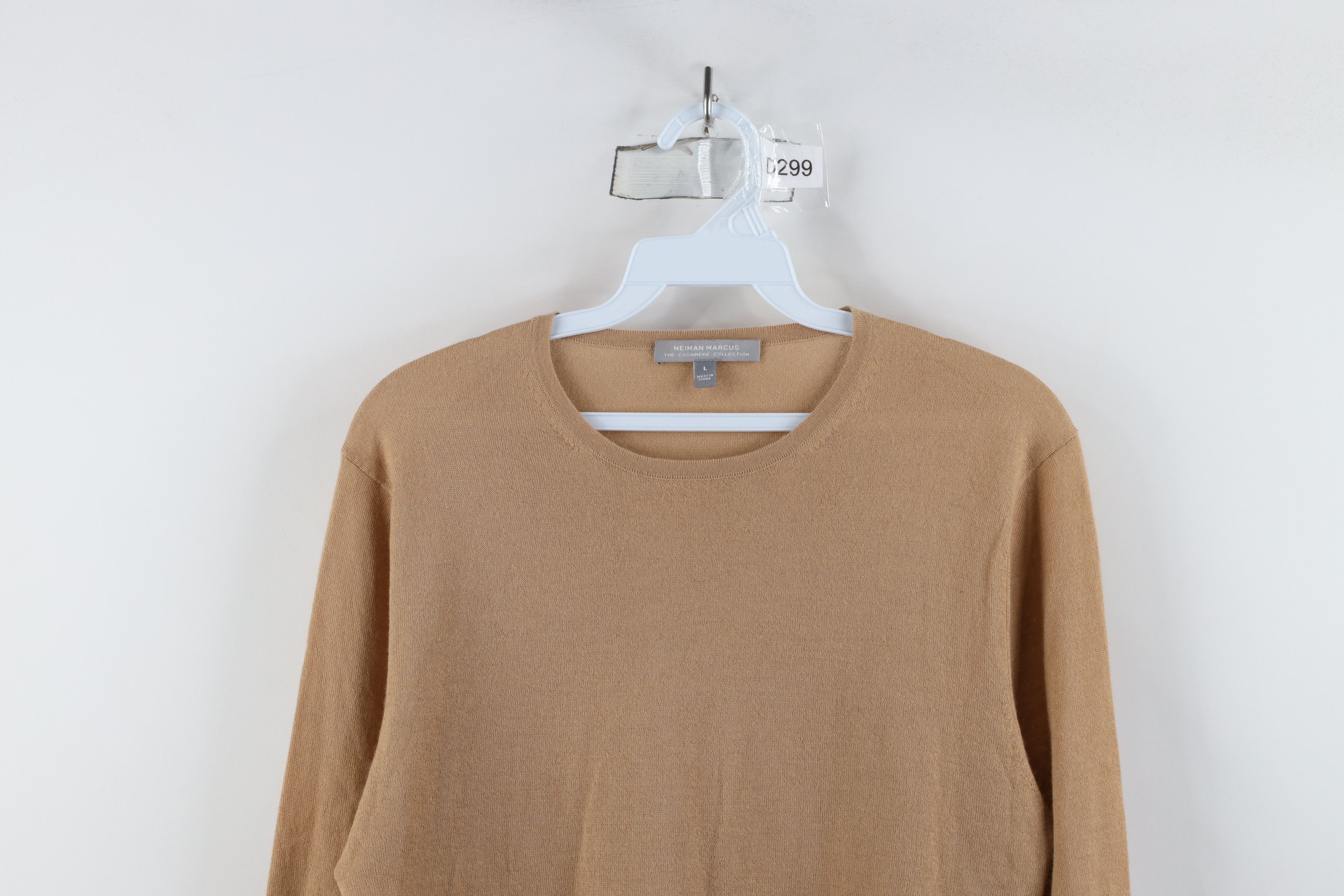 Neiman Marcus × Vintage Neiman Marcus Blank Soft Cashmere Knit Ribbed Sweater Beige Size L / US 10 / IT 46 - 2 Thumbnail