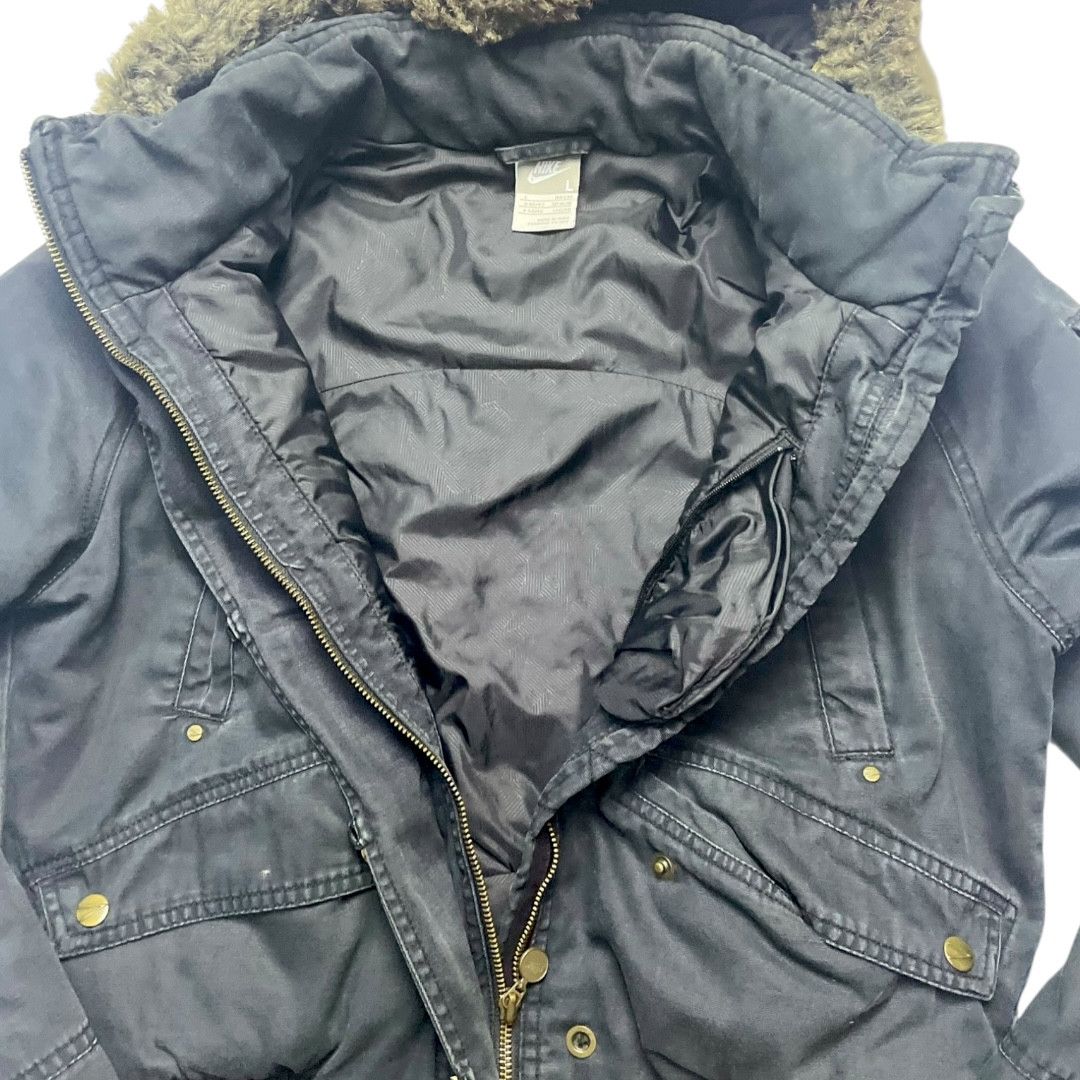 Nike Vintage Nike Winter Hoodie Jacket with Faux Fur Hood Size US L / EU 52-54 / 3 - 5 Thumbnail