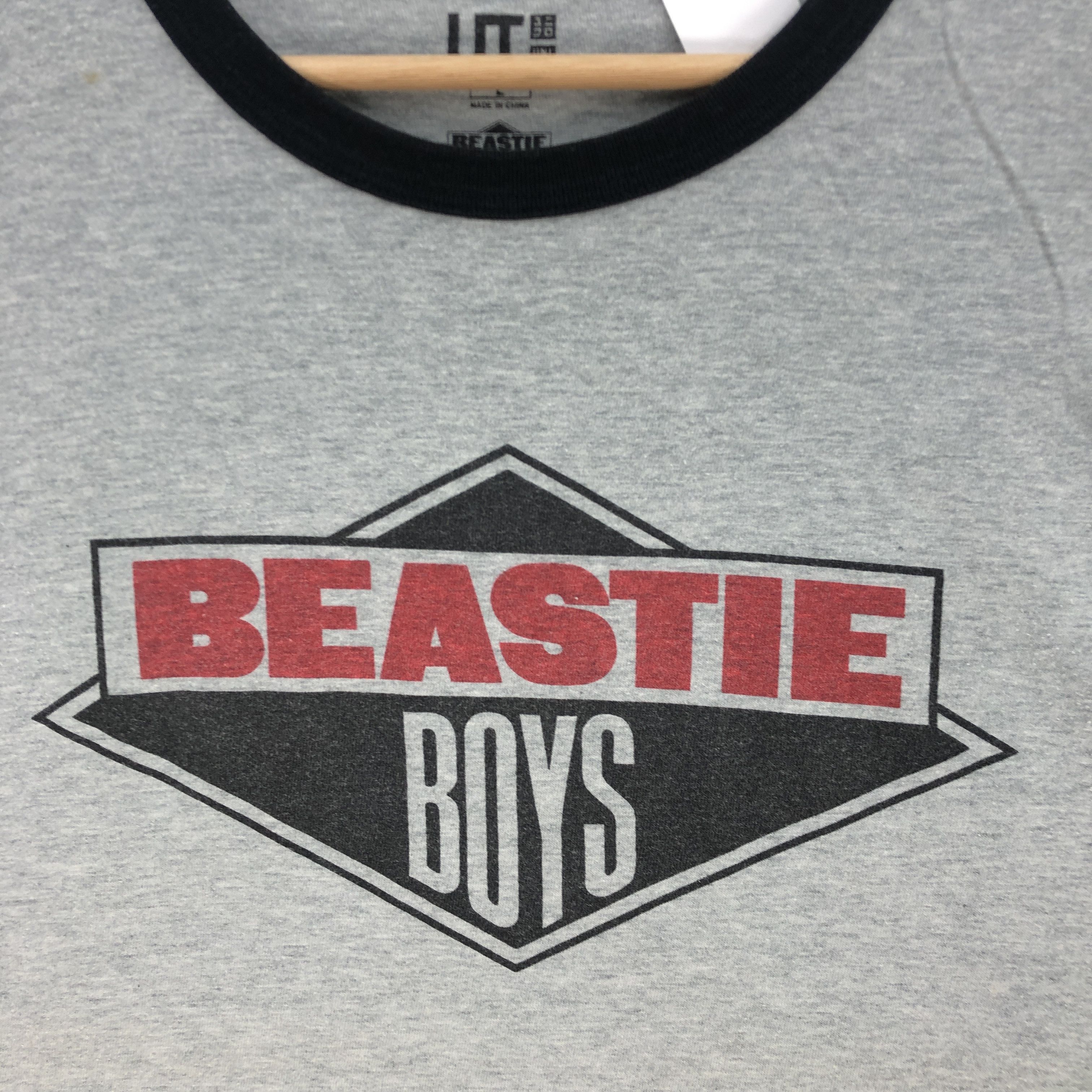 Band Tees Vintage Y2K Besties Boy T Shirt Band Tour Besties Boy Tees Size US M / EU 48-50 / 2 - 3 Thumbnail