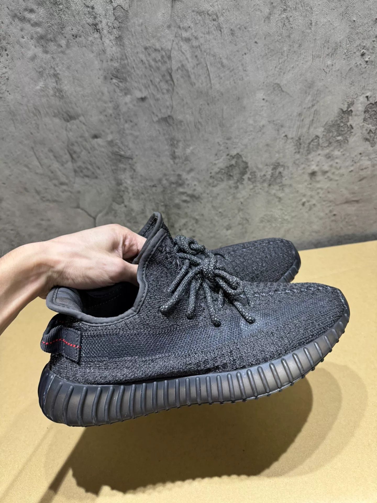 Yeezy Yeezy Black Lowtop Sneakers 40 Men Size US 7.5 / EU 40-41 - 1 Thumbnail
