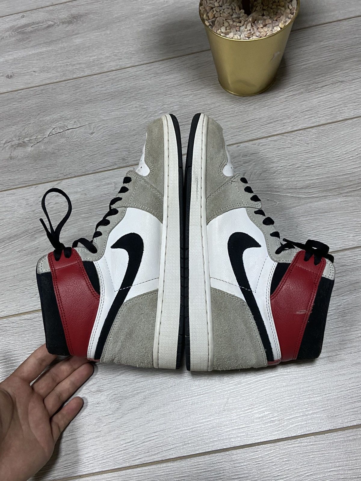 Jordan Brand Air Jordan 1 smoke grey high sneakers OG Size US 12 / EU 45 - 9 Thumbnail