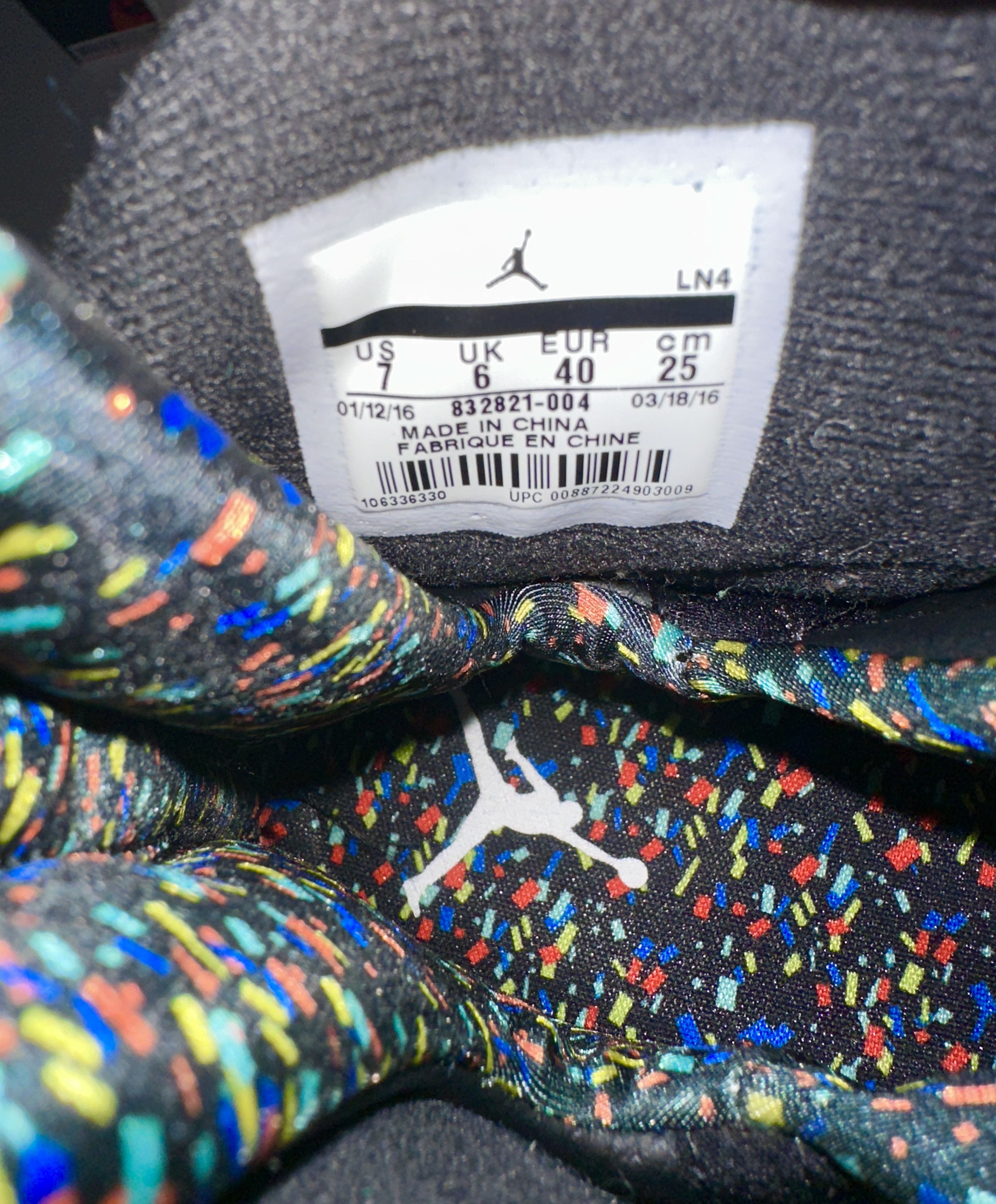 Jordan Brand Air Jordan 8 Retro 'Confetti' BLACK/METALLIC GOLD/ANTRACITE Size US 7 / EU 40 - 10 Thumbnail