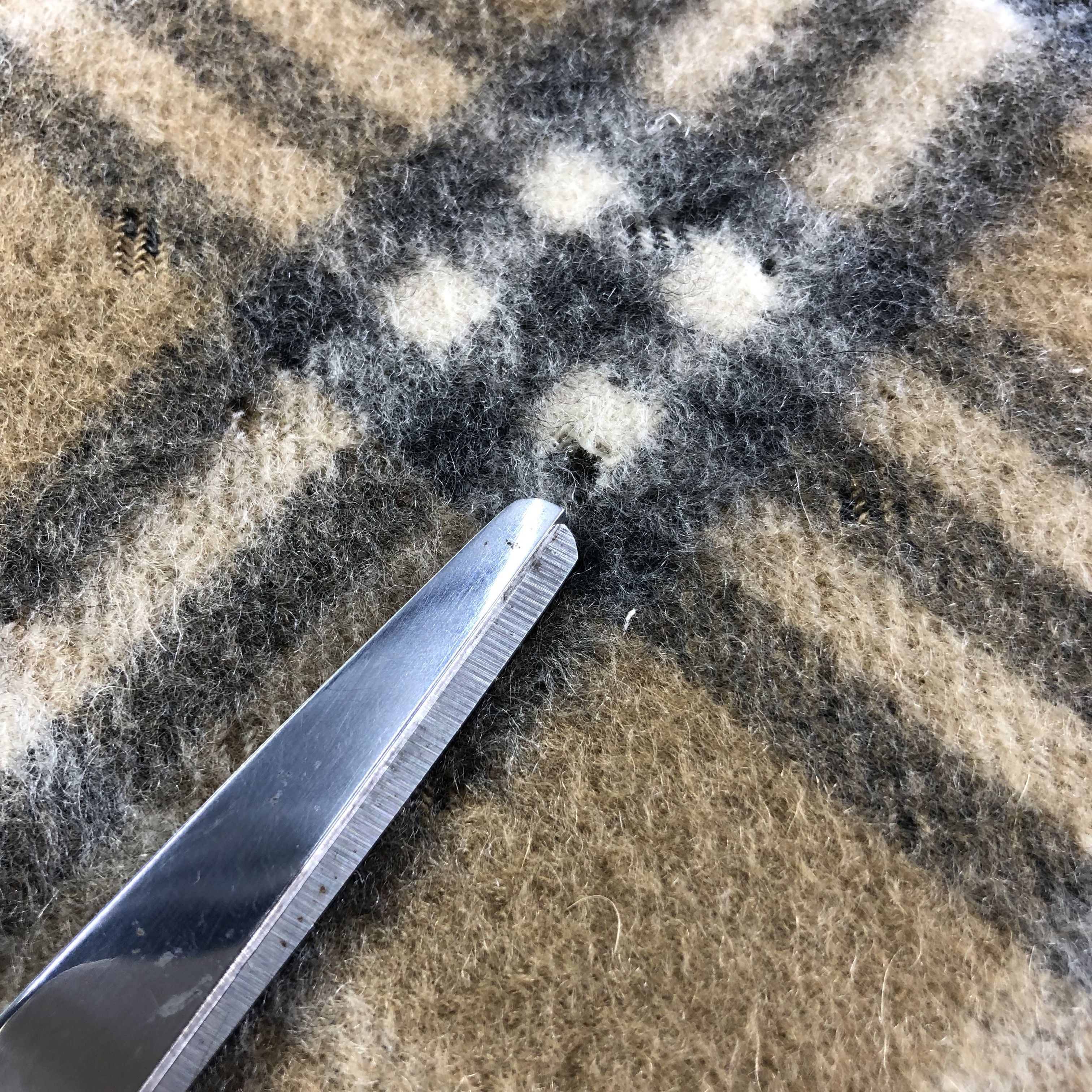 Burberry Burberrys Nova Check Cashmere Scarf Muffler Neckwear V2538 Size ONE SIZE - 16 Thumbnail