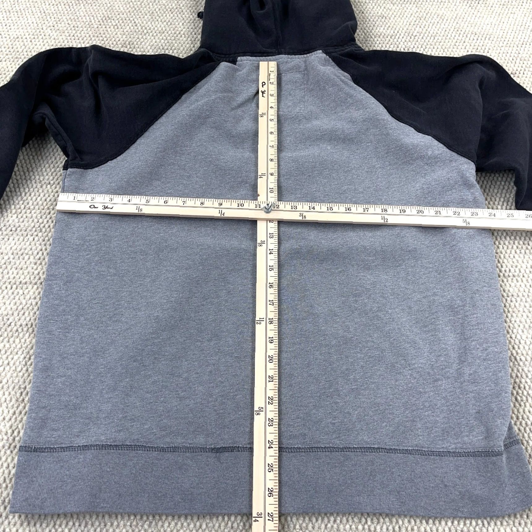 Aeropostale VINTAGE Aeropostale Hoodie Mens 2XL Gray Black Sweatshirt 2000s Skate NYC Pullover Crew Neck Cotton Blend Fleece Logo Embroidered Size US XXL / EU 58 / 5 - 7 Thumbnail