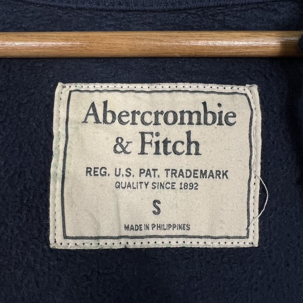 Abercrombie & Fitch ABERCROMBIE & FITCH Big Logo Zipper Hoodies #4186-C191 Size US S / EU 44-46 / 1 - 13 Thumbnail